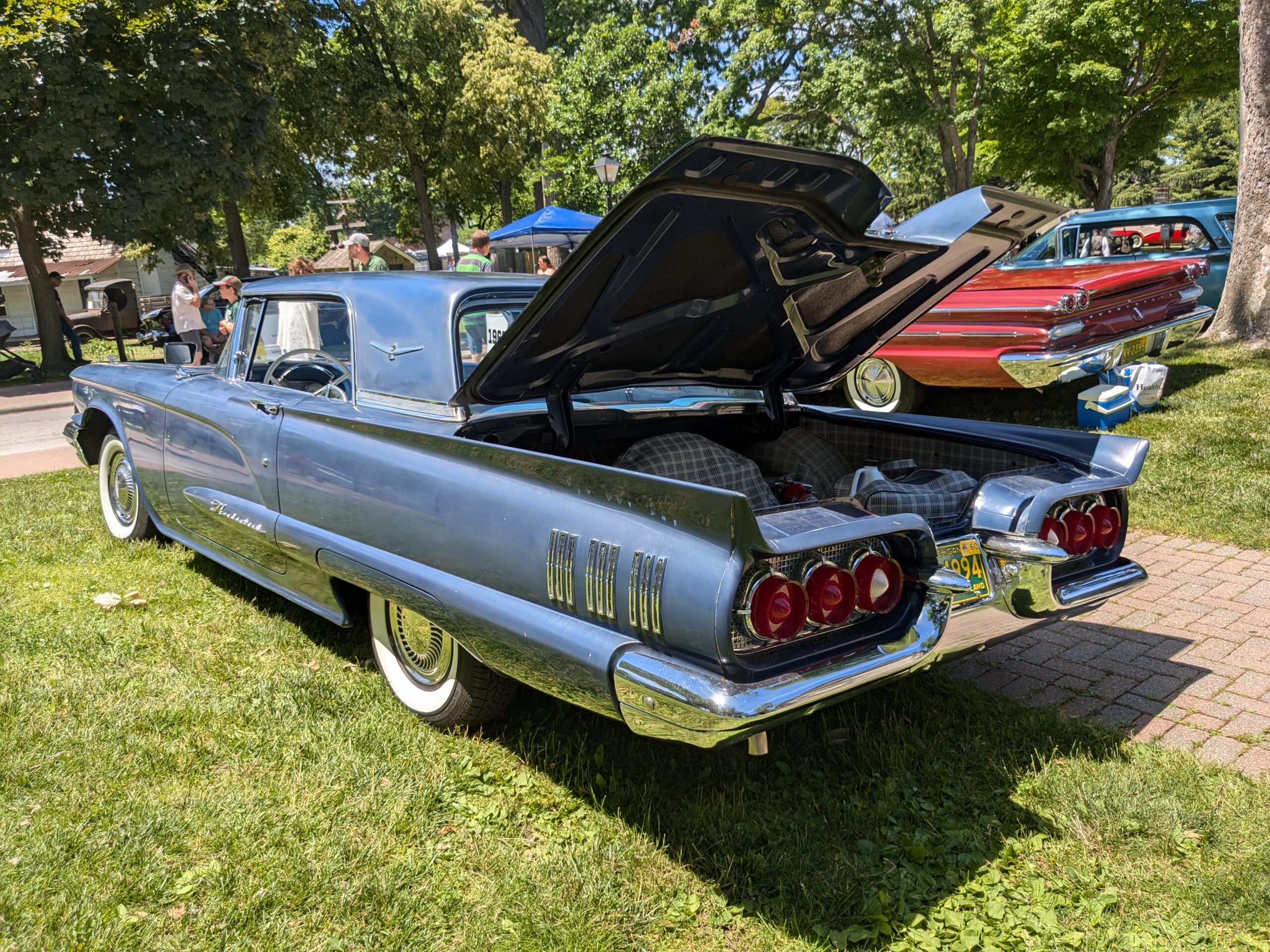 1960 Ford Thunderbird: The Last T-Bird Until 1983 With A Stick-Shift 7 Image of 1960 Ford Thunderbird in Kingston Blue at a sunny car show