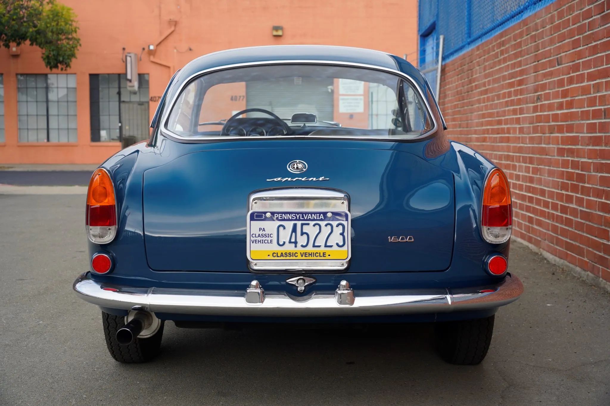 Picture of blue 1963 Alfa Romeo Giulia Sprint rear end
