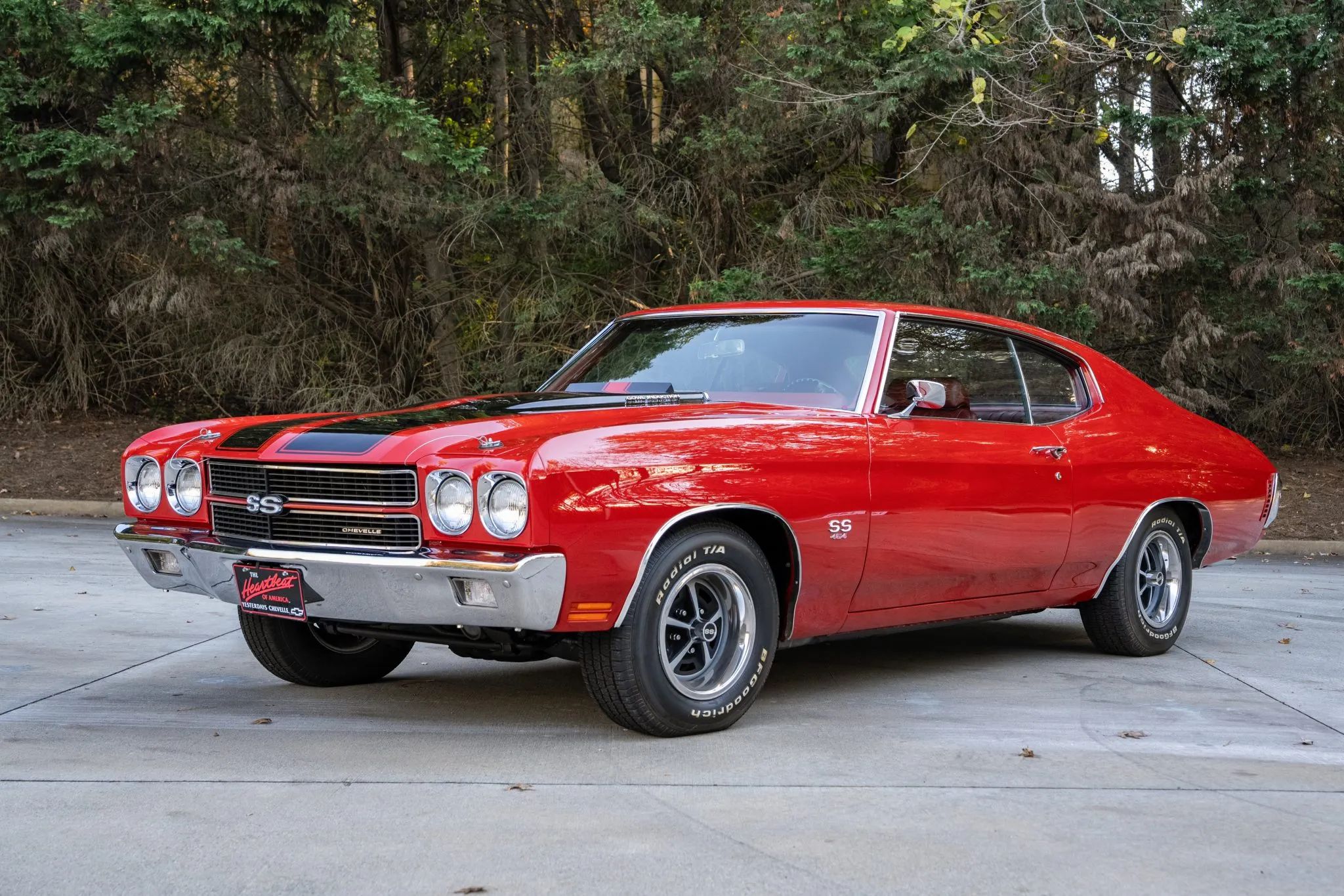 Picture of Cranberry Red 1970 Chevelle SS front three-quarter view