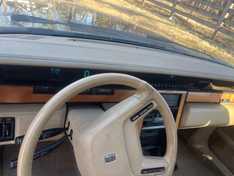 85LincolnContinentalNJh.jpg.25c8eef351c568b7ec293878d19dbdd61