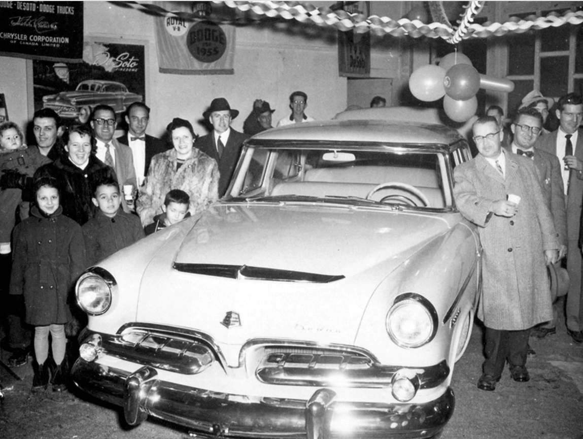 The Forward Look In Display: Dodge Cars In Showrooms - 1956-1959 2 Captura de pantalla 2026 02 15 19.13.21
