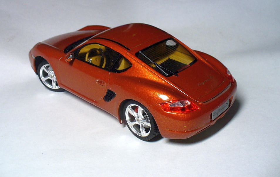 Big Dreams, Small Size: Exotics and Halo Cars In Scale 7 Cayman4