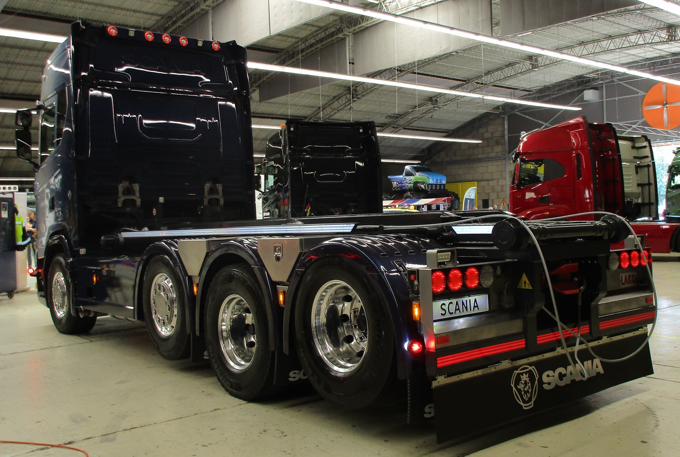 2025 Scania 770S V8 8x2/4 truck with a cable hoist system - 2