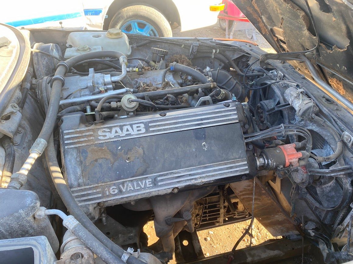 1986 Saab 900S with 422755 miles