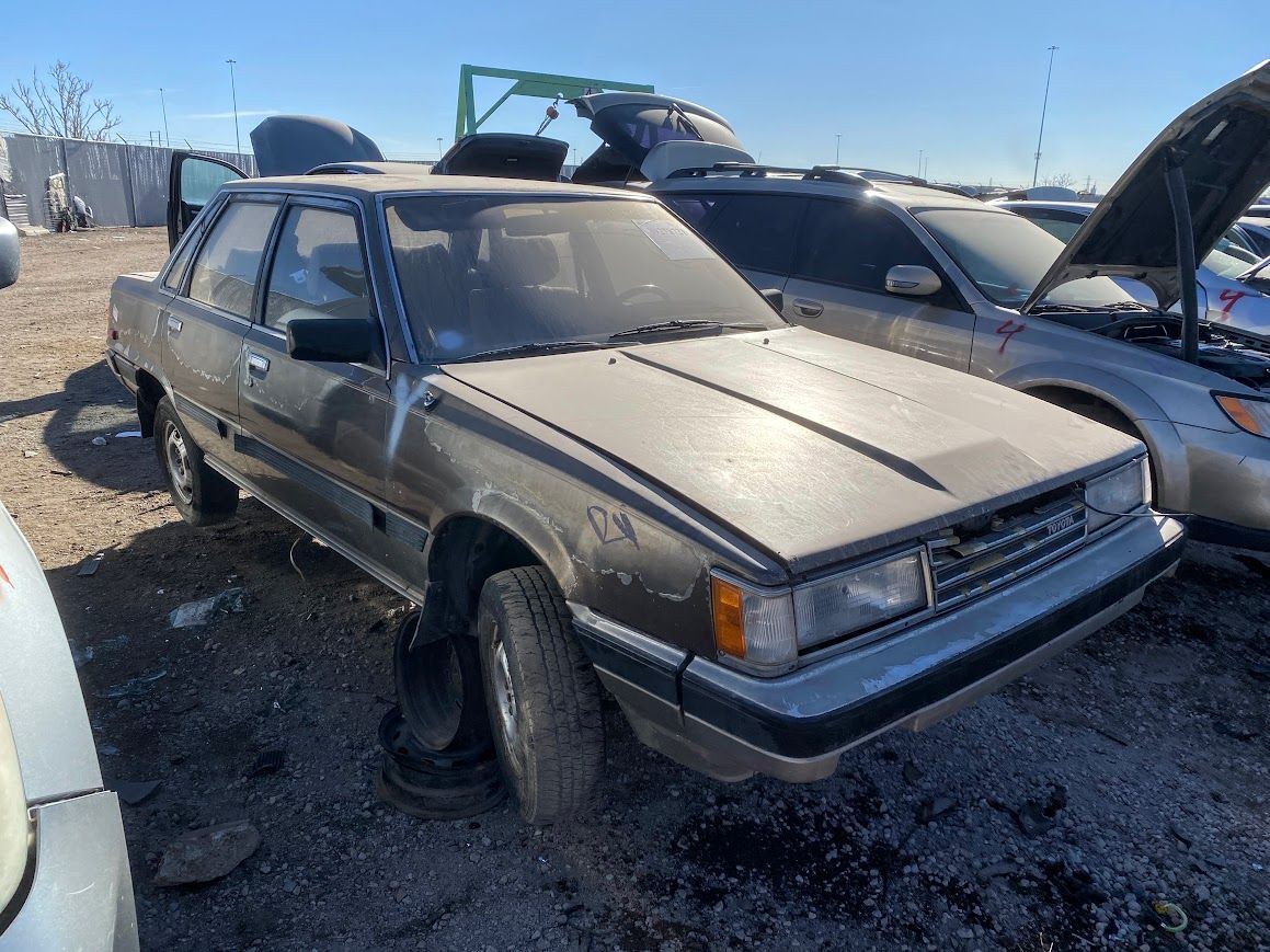 Junkyard Classic: The 516,675 Mile 1986 Toyota Camry LE 18 1986 Toyota Camry LE with 516675 miles