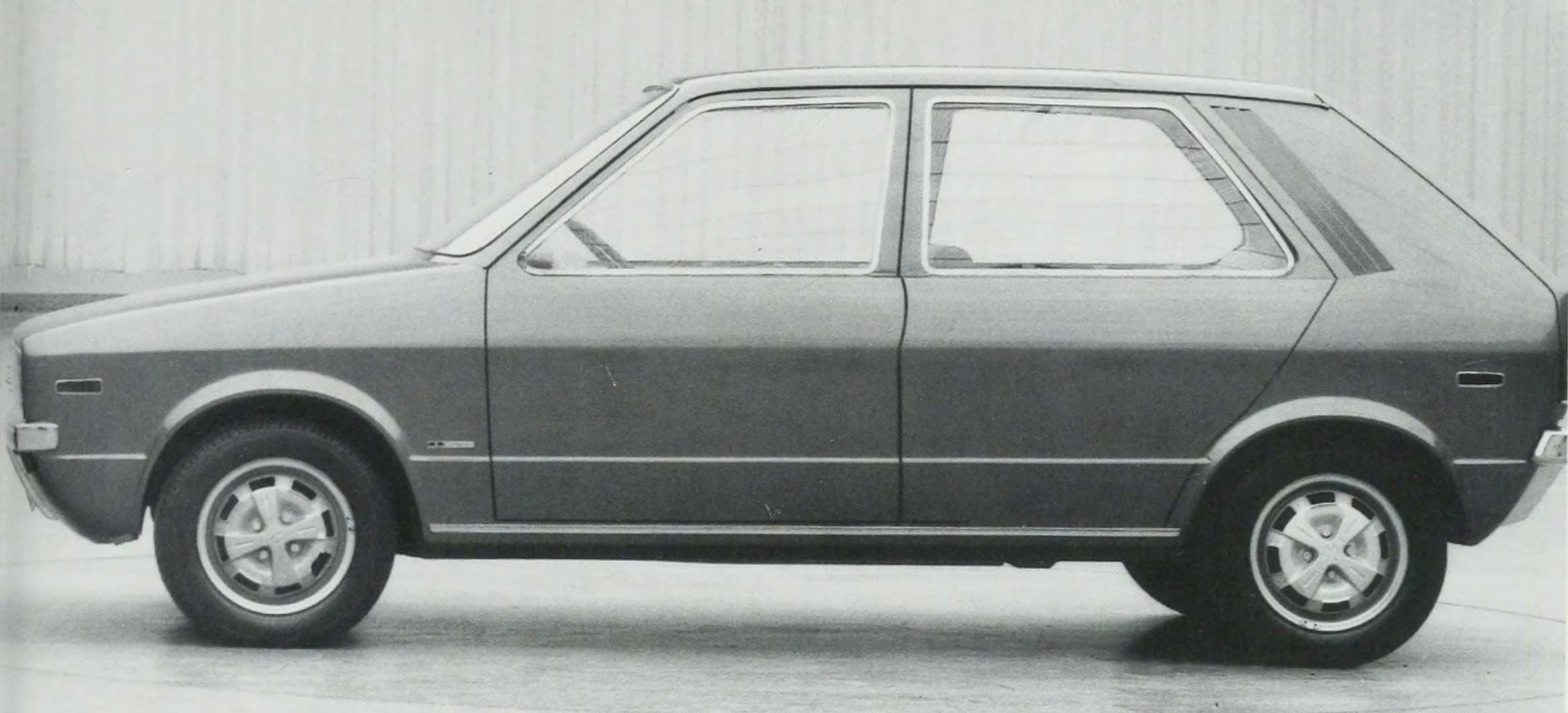 B&W photo of a full-size styling model of the Italdesign-Giugiaro Golf prototype