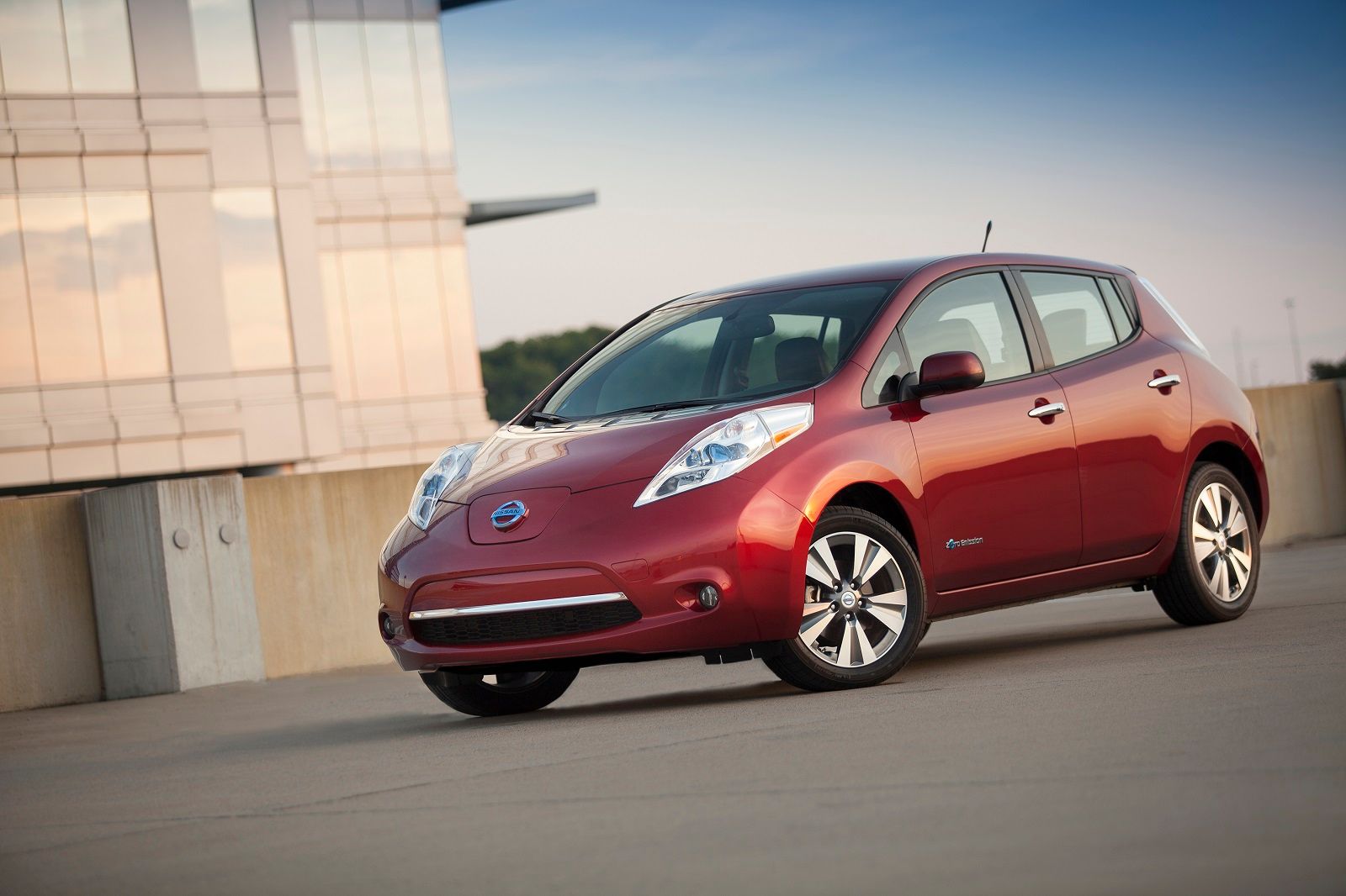 My 2020 Nissan Leaf - Low Expectations, Great Results 4 Old leaf front