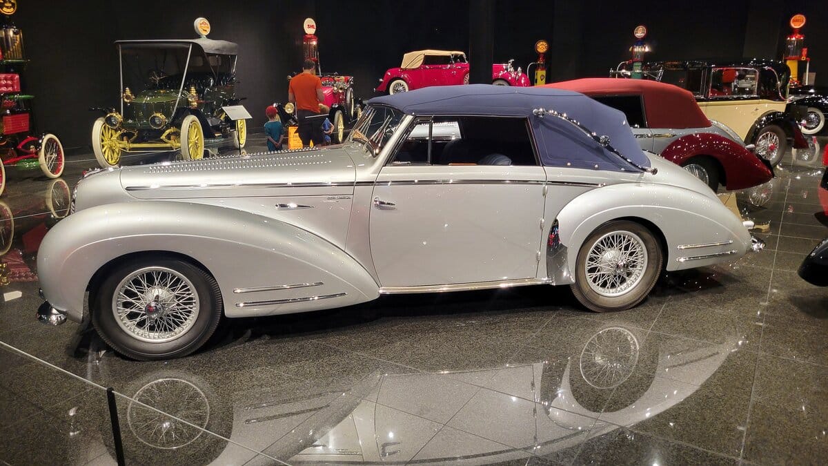 A Visit To The Blackhawk Auto Museum, Part 2 -- A Car Collection That Blurs The Line Between Art and Engineering 20 rsz blackhawk 069