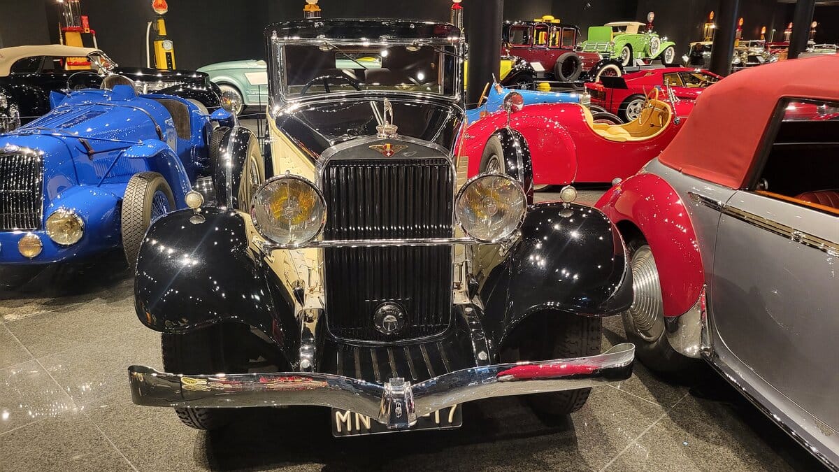 A Visit To The Blackhawk Auto Museum -- A Car Collection That Blurs The Line Between Art and Engineering 43 rsz blackhawk 076