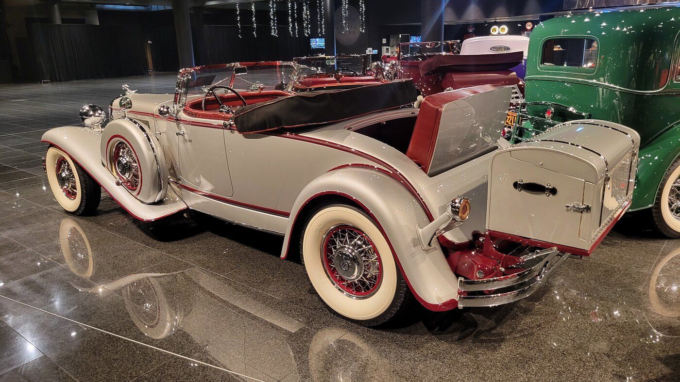 A Visit To The Blackhawk Auto Museum -- A Car Collection That Blurs The Line Between Art and Engineering 21 rsz blackhawk 112