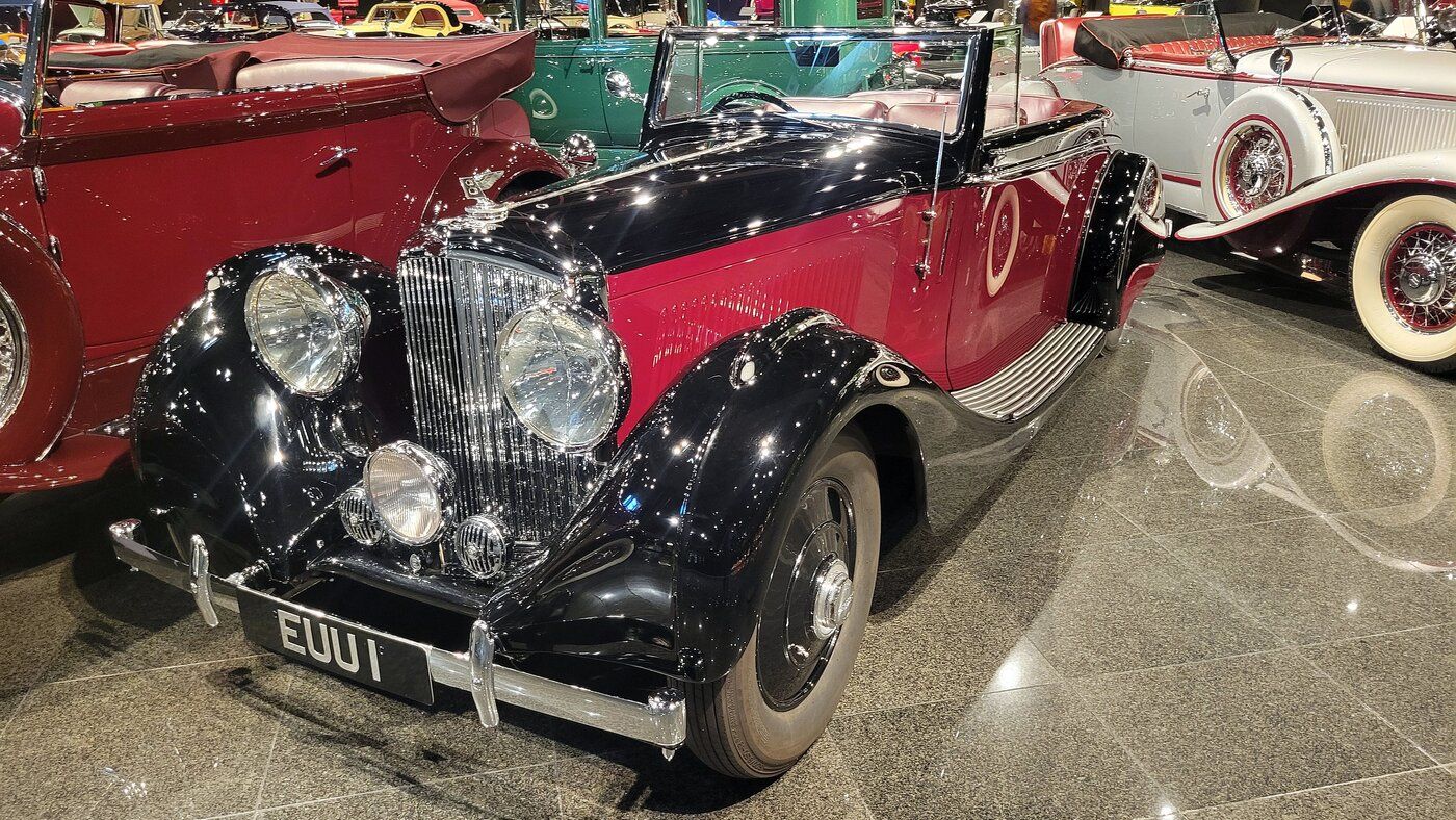 A Visit To The Blackhawk Auto Museum -- A Car Collection That Blurs The Line Between Art and Engineering 52 rsz blackhawk 120