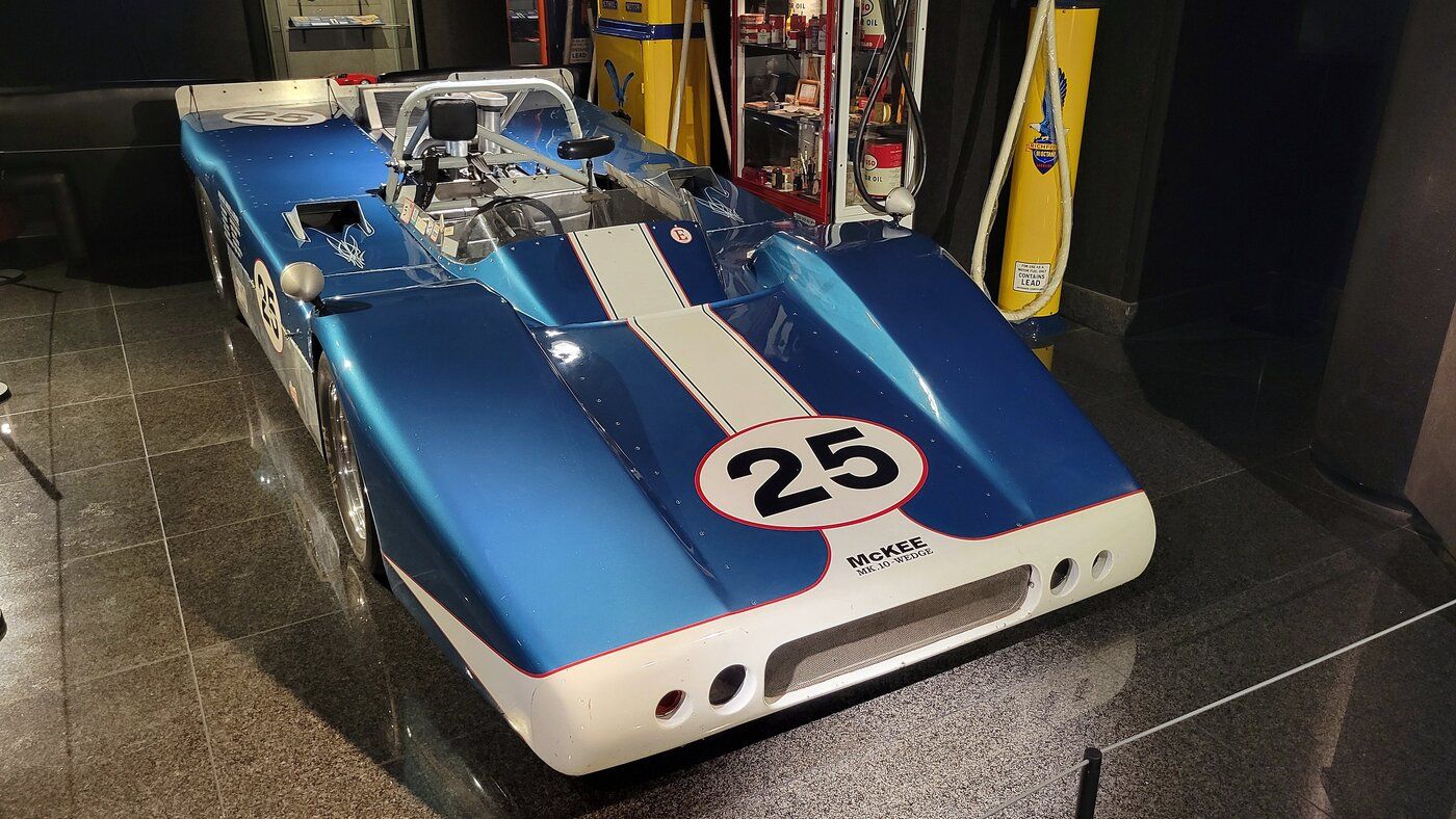 A Visit To The Blackhawk Auto Museum, Part 2 -- A Car Collection That Blurs The Line Between Art and Engineering 26 rsz blackhawk 152