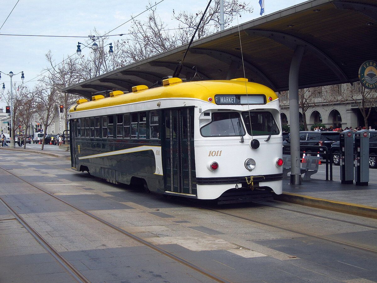 The Historic Streetcars That Still Roam San Francisco, Part 1 9 rsz muni streetcar 1011 01