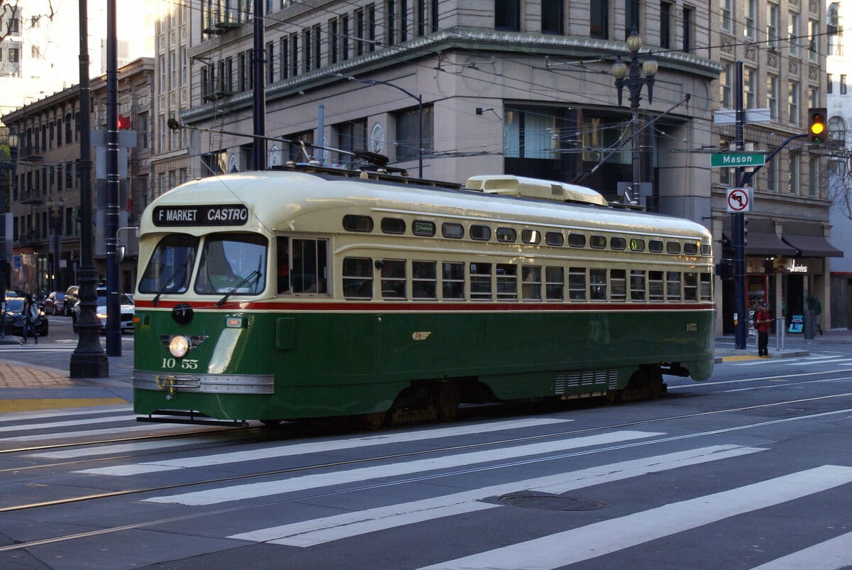 The Historic Streetcars That Still Roam San Francisco, Part 1 18 rsz muni streetcar 1055 04