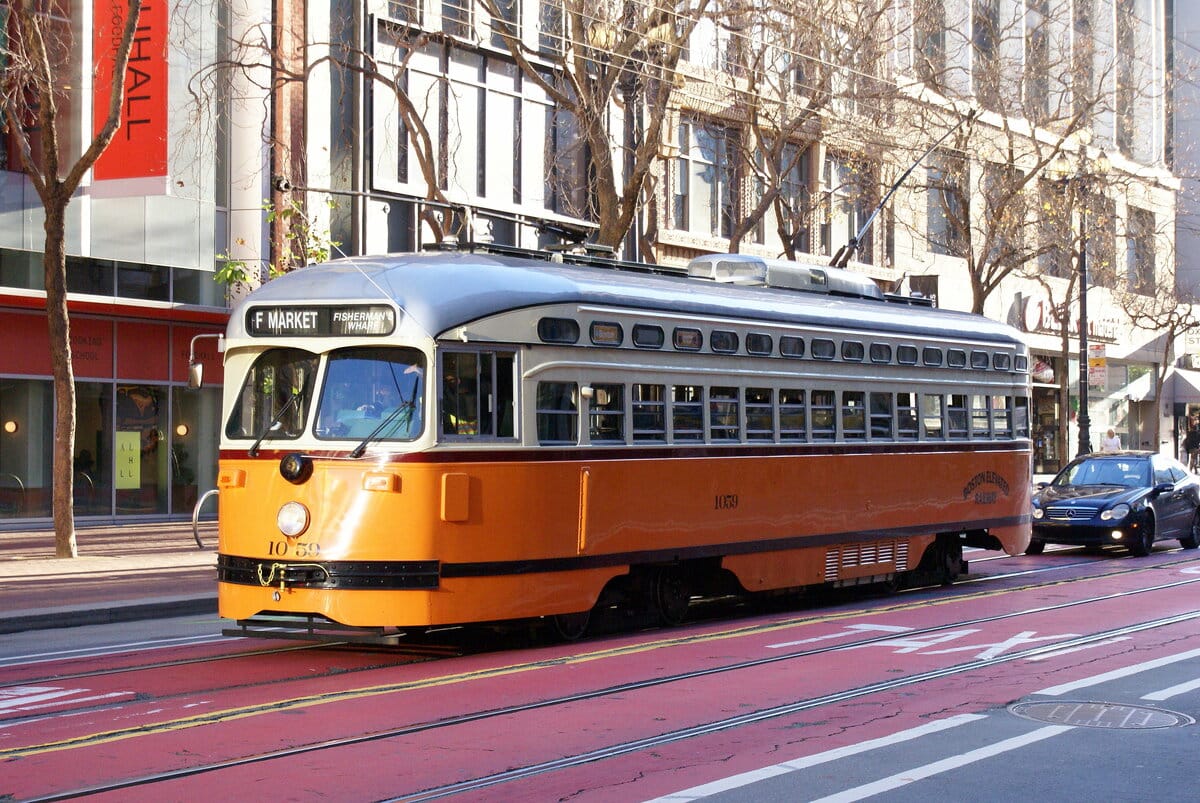 The Historic Streetcars That Still Roam San Francisco, Part 1 25 rsz muni streetcar 1059 04
