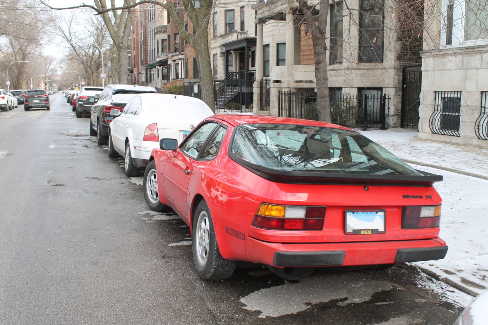 1987 Porsche 944 S. Wrigleyville, Chicago, Illinois. Sunday, February 22, 2026.
