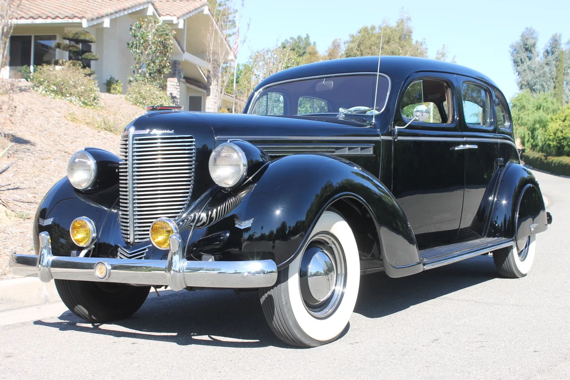 Grand Theft Auto: Four Examples Of American Design Forgery From The Big Three And Beyond 4 Left front three-quarter image of black 1938 Chrysler Imperial