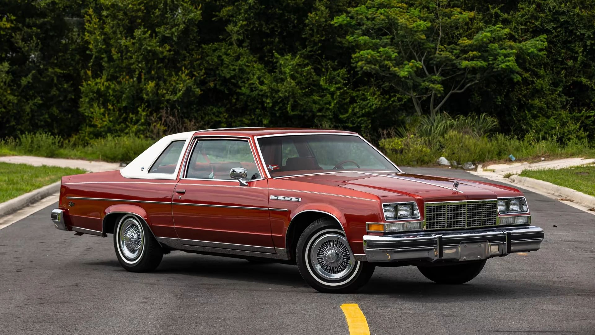 Right front 3q view of a 1977 Buick Electra two-door
