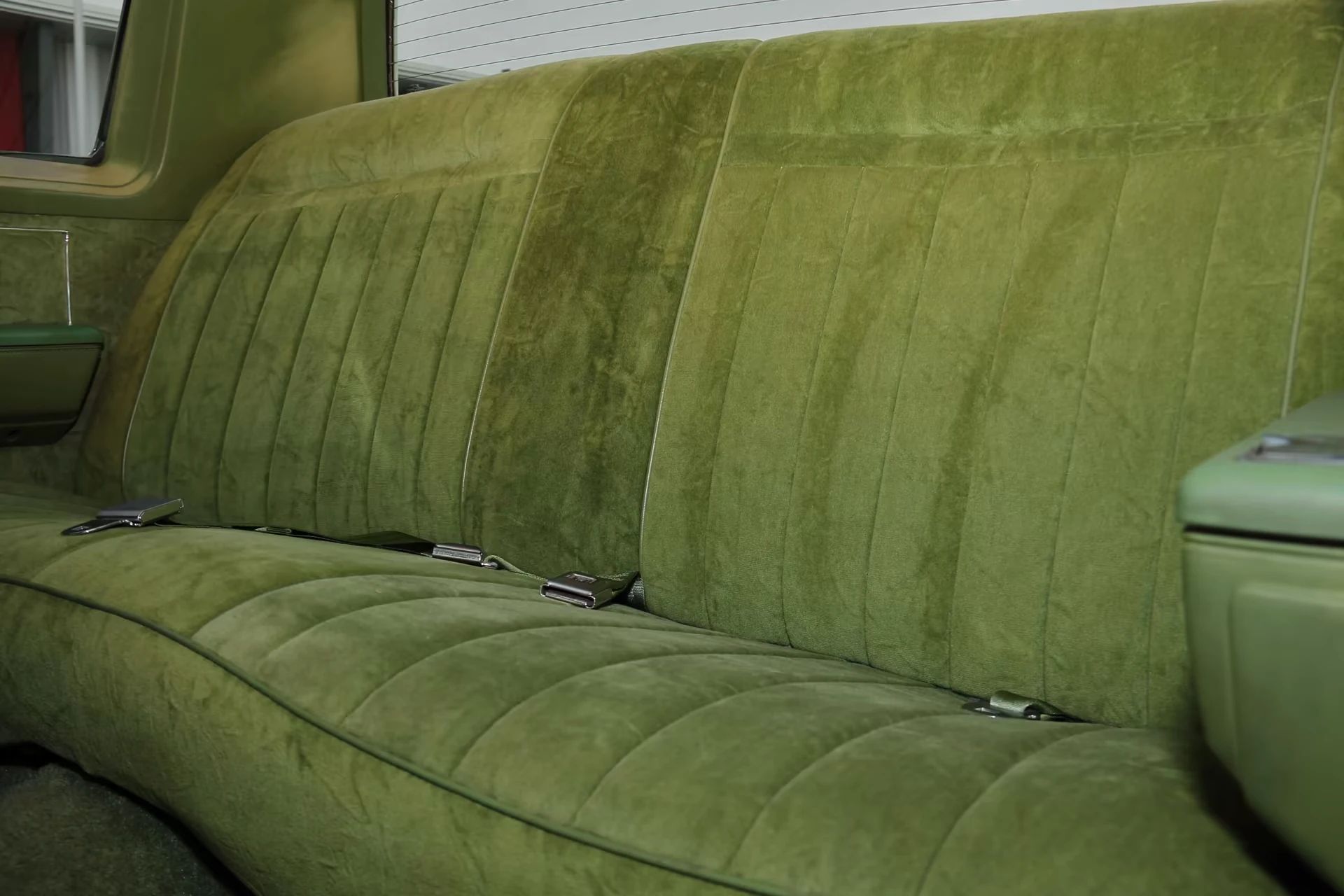 1980 Oldsmobile Delta 88 Royale Coupe With Diesel V-8: Disco-Era Diesel Survivor 5 Back seat of a 1980 Oldsmobile 88 coupe