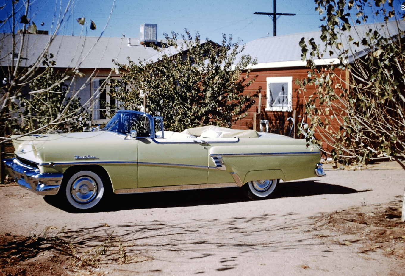 Convertibles In The 1950s In Vintage Photos - Basking In The Sunshine Of Their Golden Years 9 Captura de pantalla 2026 03 24 12.23.24