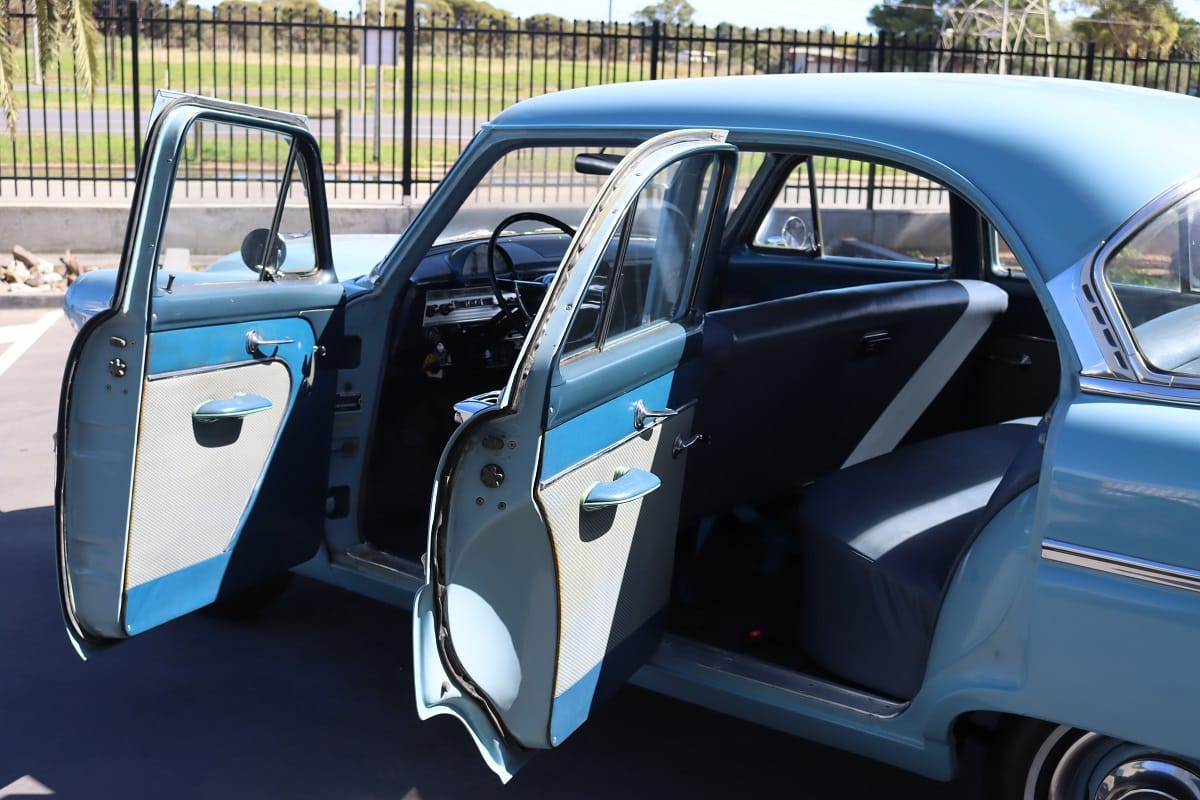 Auto-Biography: 1954 Ford Customline V8 - Our First Car; It Wasn't Exactly What I Was Hoping For 24 Ford 1954 Customline 20