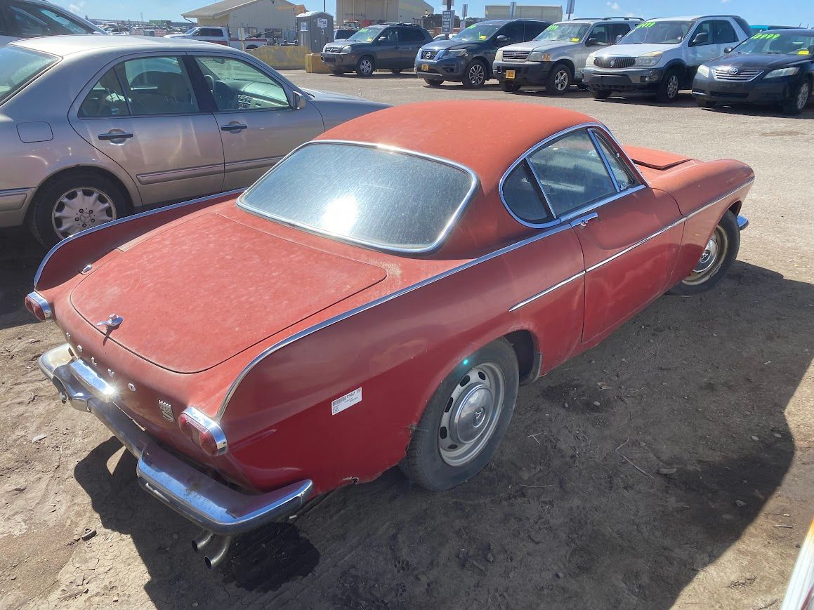 Junkyard Sales Lot: 1967 Volvo P1800S - Aaron65, Your (Maybe Running) Parts Car Awaits... 5 IMG 0871