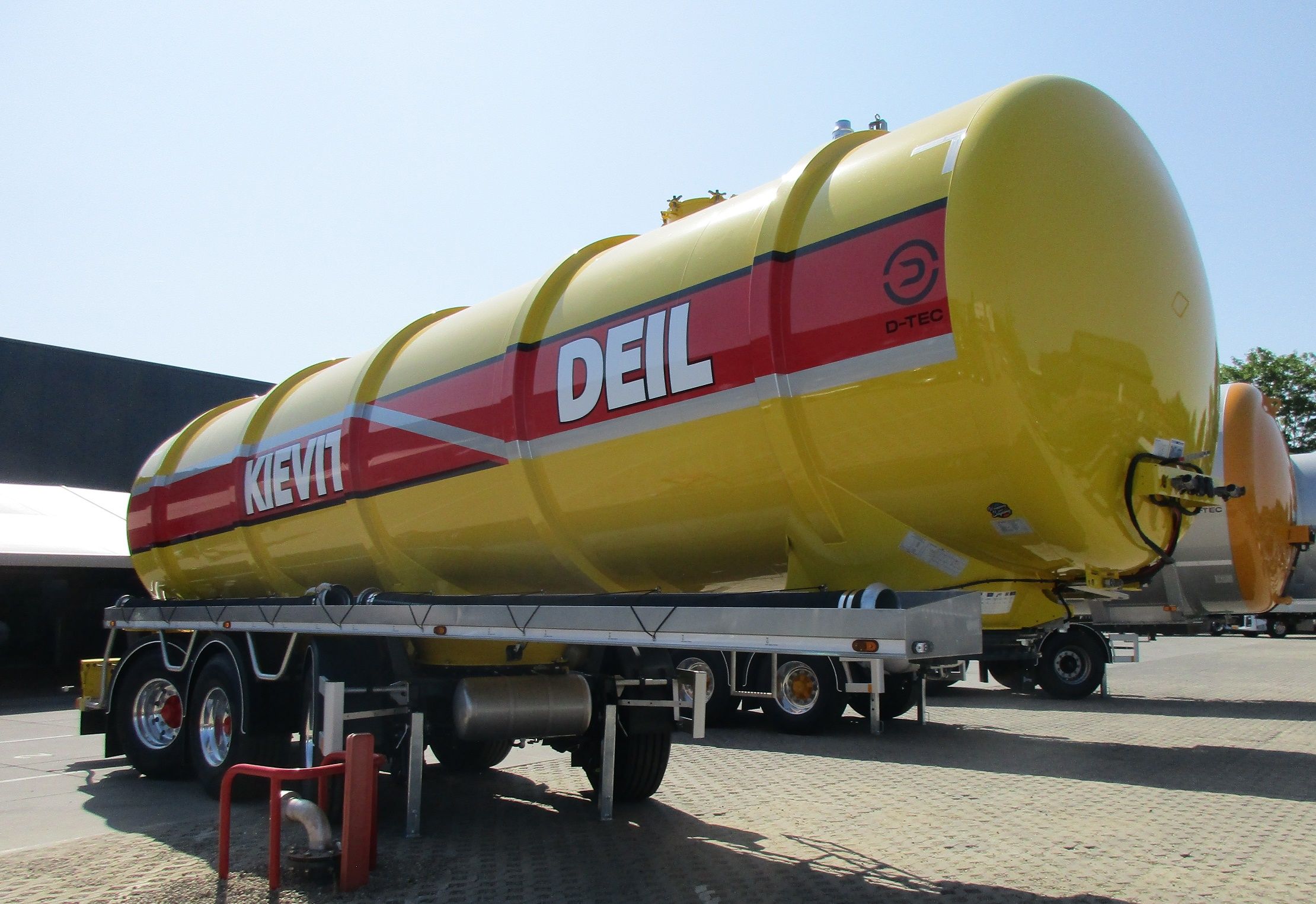 2025 D-TEC Tanker Semi-Trailers - Tight Spot Solutions 7 Kievit Deil - 2025 D-TEC FV2006 tanker semi-trailer - 3