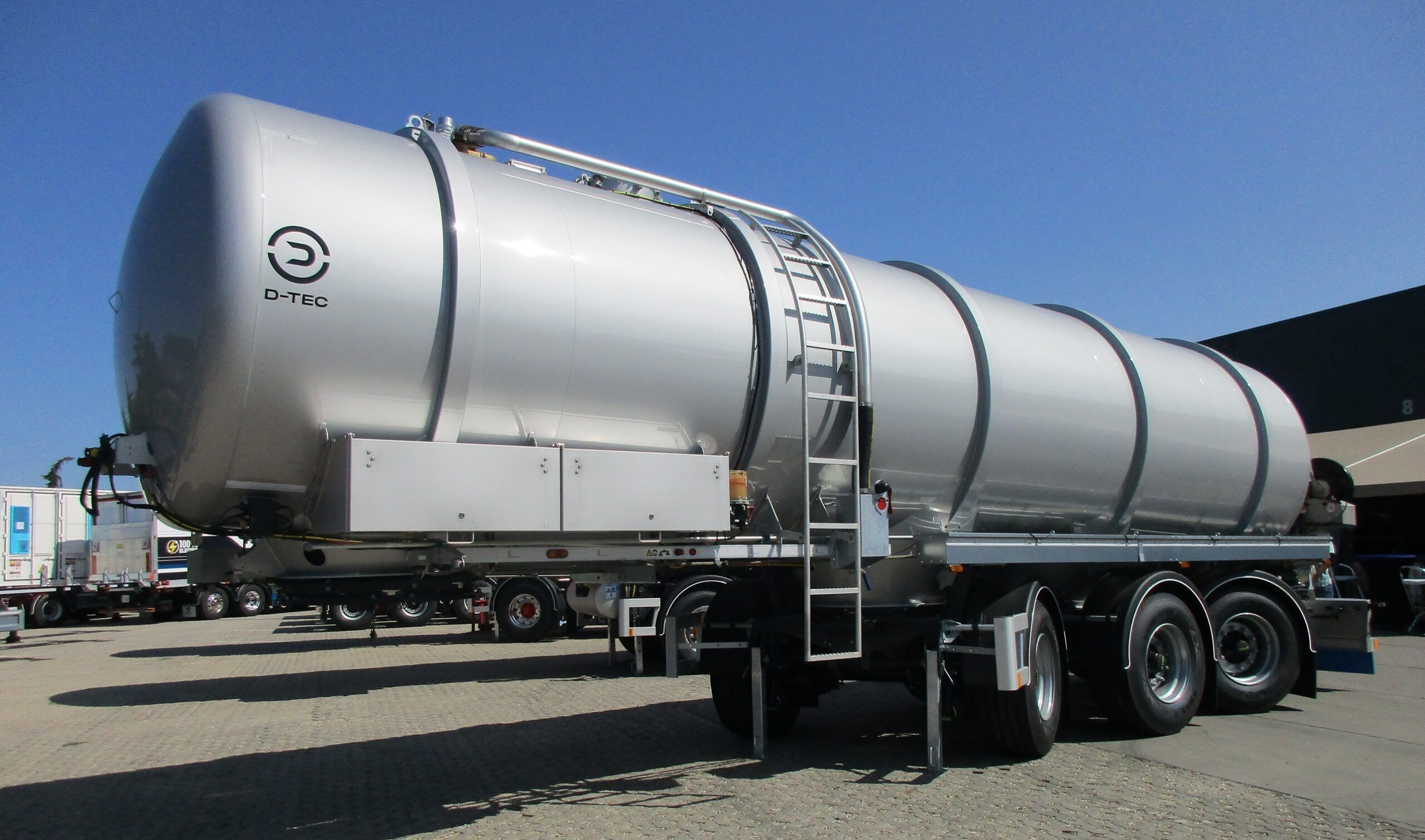 2025 D-TEC Tanker Semi-Trailers - Tight Spot Solutions 1 2025 D-TEC FV2006 tanker semi-trailer - 1