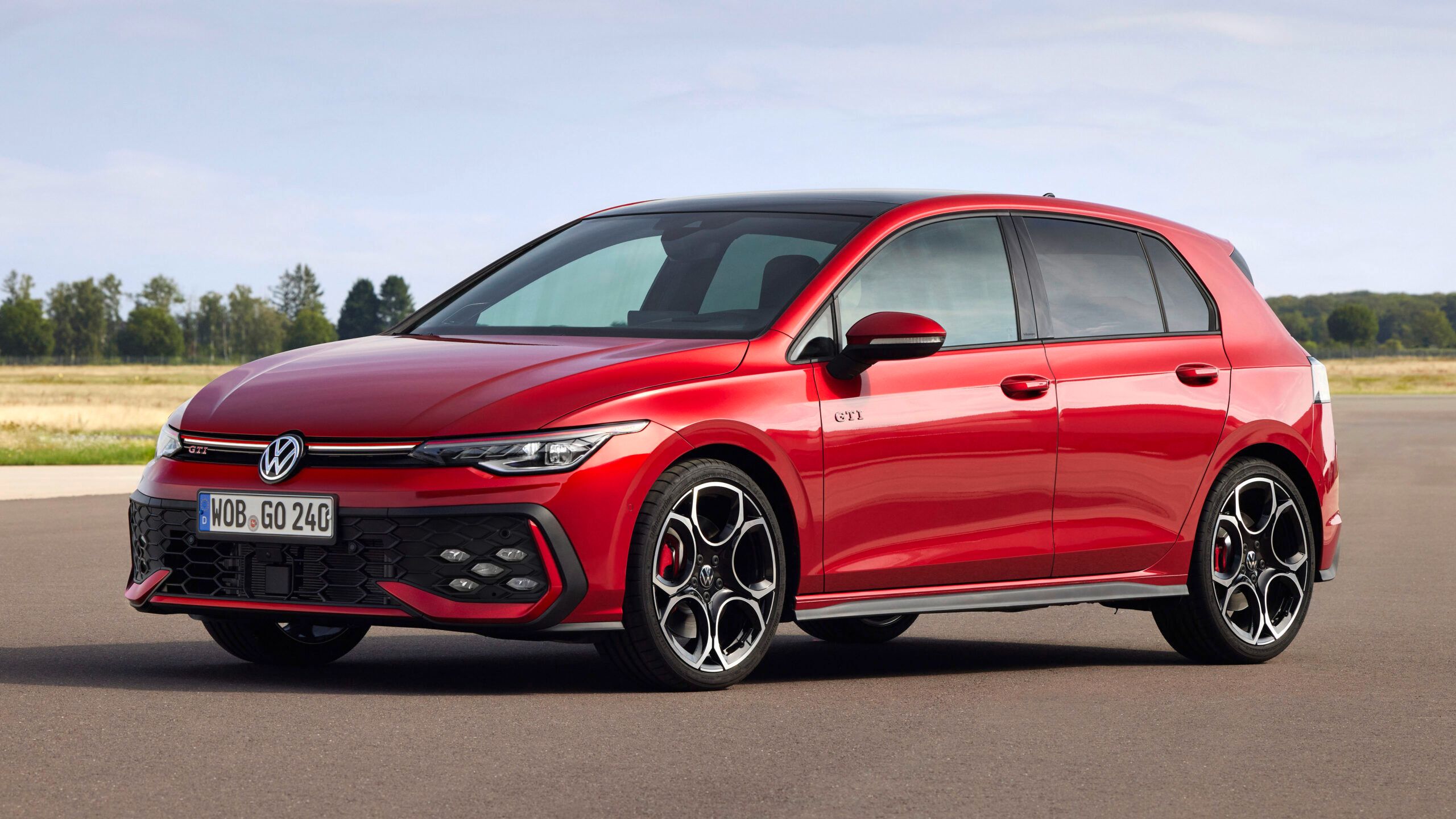 Two-Door vs. Four-Door Cars - The Long-Running War Between Germany And France 51 a ThenewGolfGTI1 scaled