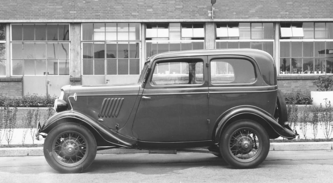 Two-Door vs. Four-Door Cars - The Long-Running War Between Germany And France 3 a ford koln