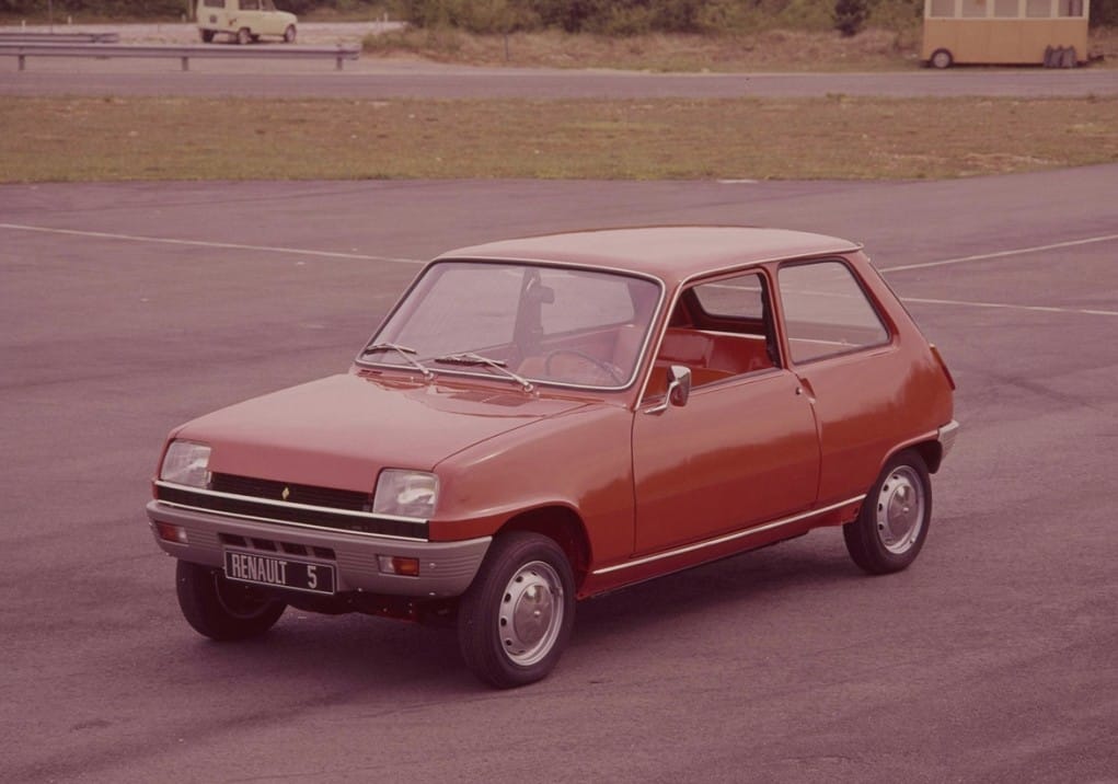 Two-Door vs. Four-Door Cars - The Long-Running War Between Germany And France 39 a r5