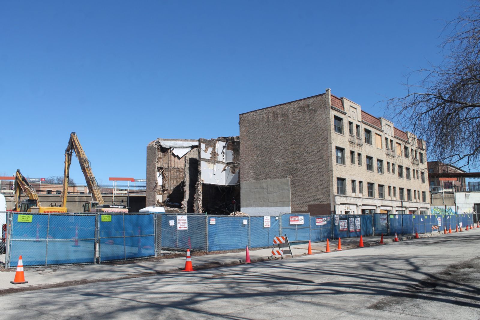063 Flatiron building under demolition