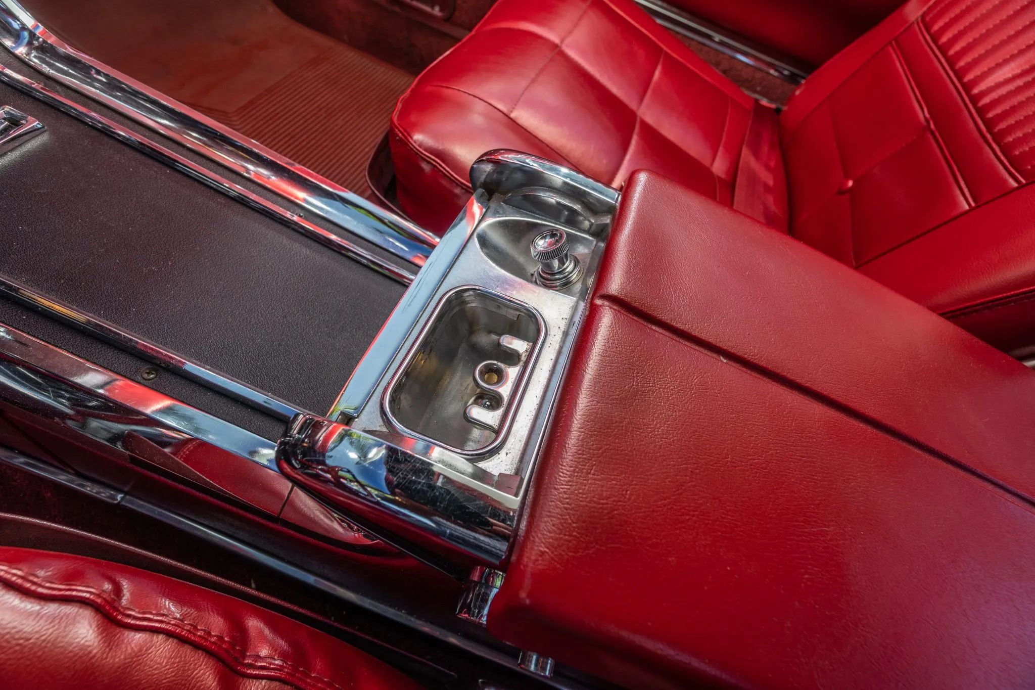 1966 Ford Thunderbird: Dream Car With A Space Age Interior To Let Your Inner Child Take Flight 22 Ashtray and cigar lighter in the console of a 1966 Thunderbird