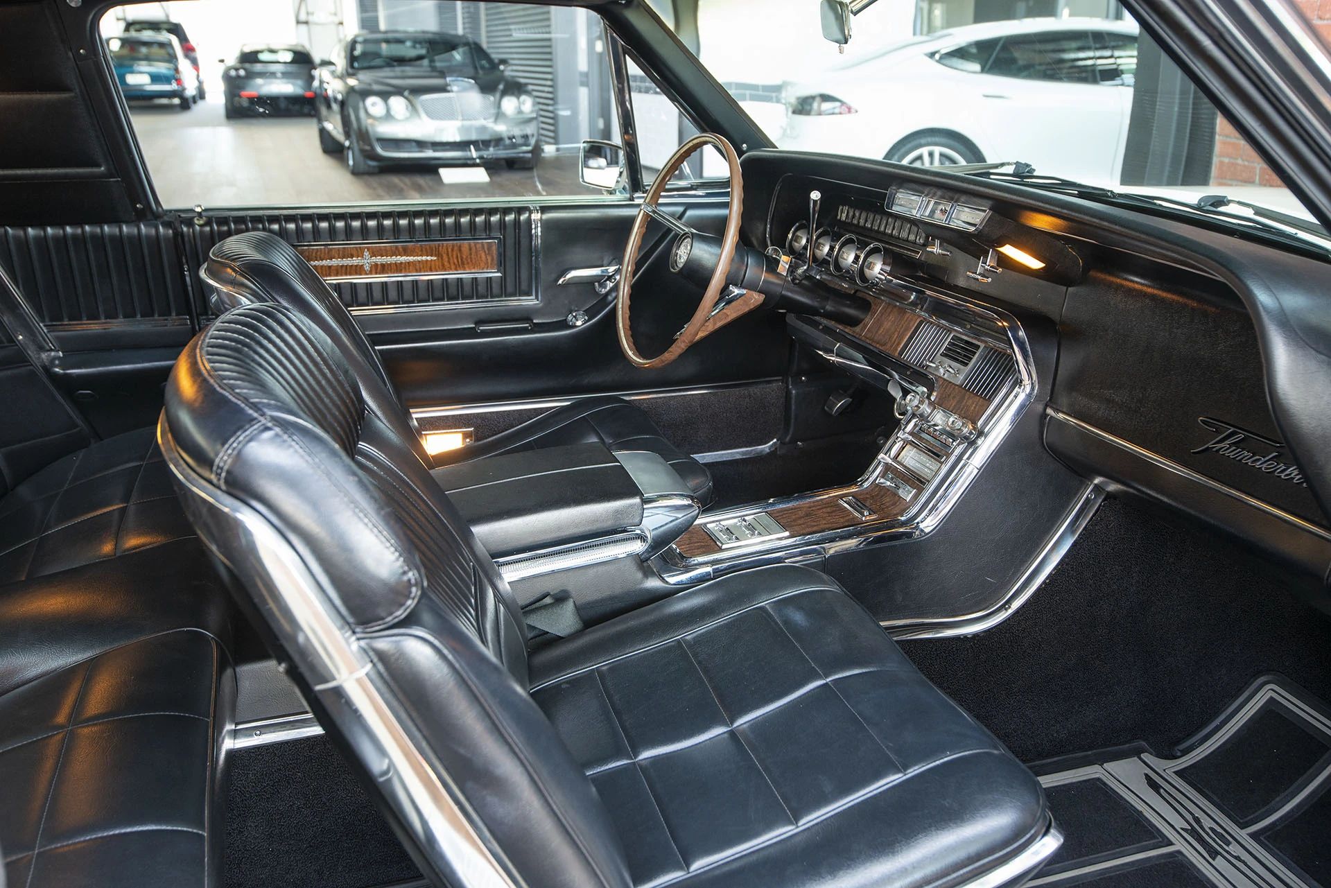 1966 Ford Thunderbird: Dream Car With A Space Age Interior To Let Your Inner Child Take Flight 10 Right side of the dashboard of a 1966 Thunderbird