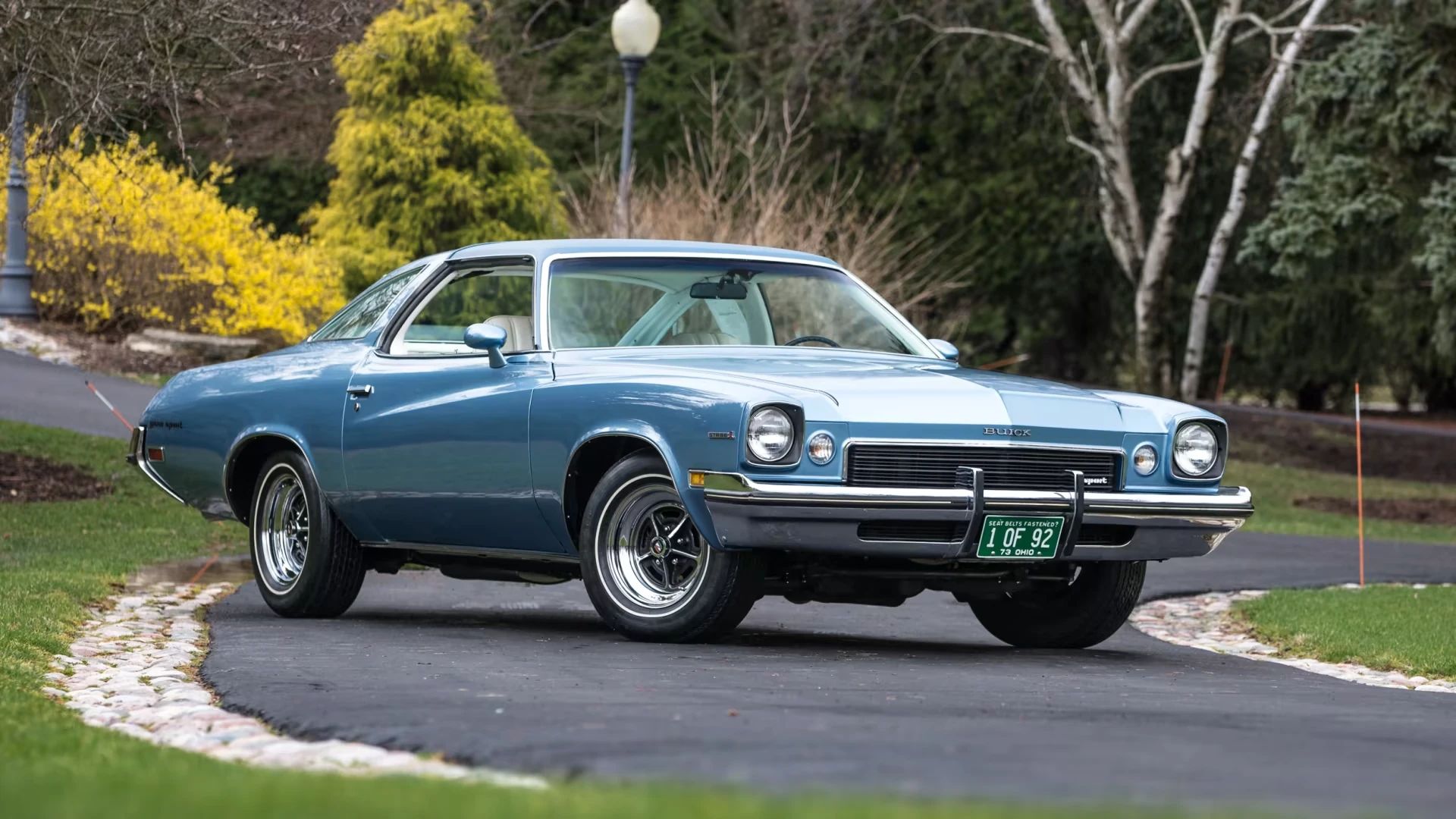 Right front 3q view of a 1973 Buick Colonnade A-body intermediate coupe