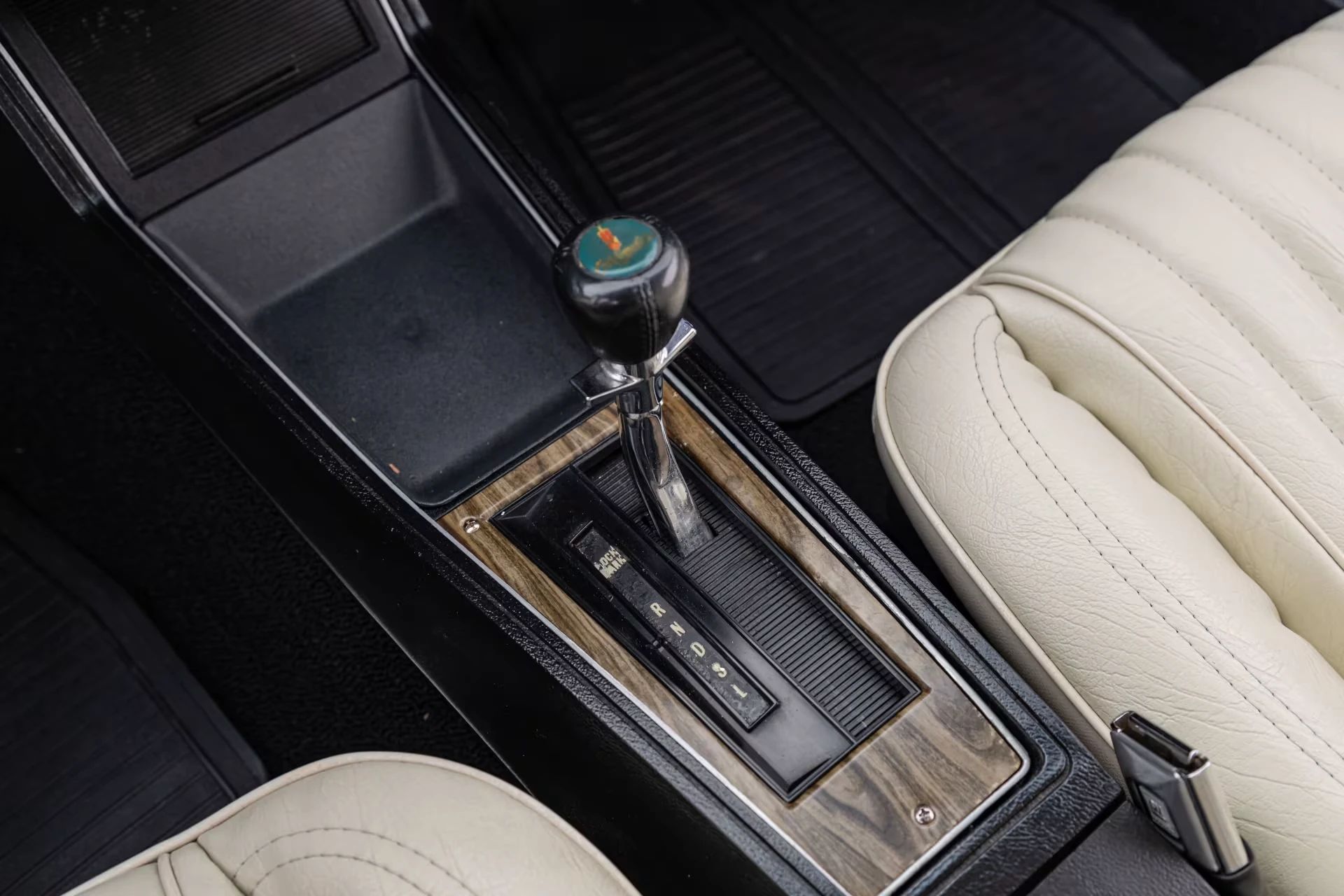 1973 Oldsmobile Cutlass S 4-4-2: What's In A Name (Or A Number?) 15 Console shifter for Turbo Hydra-Matic