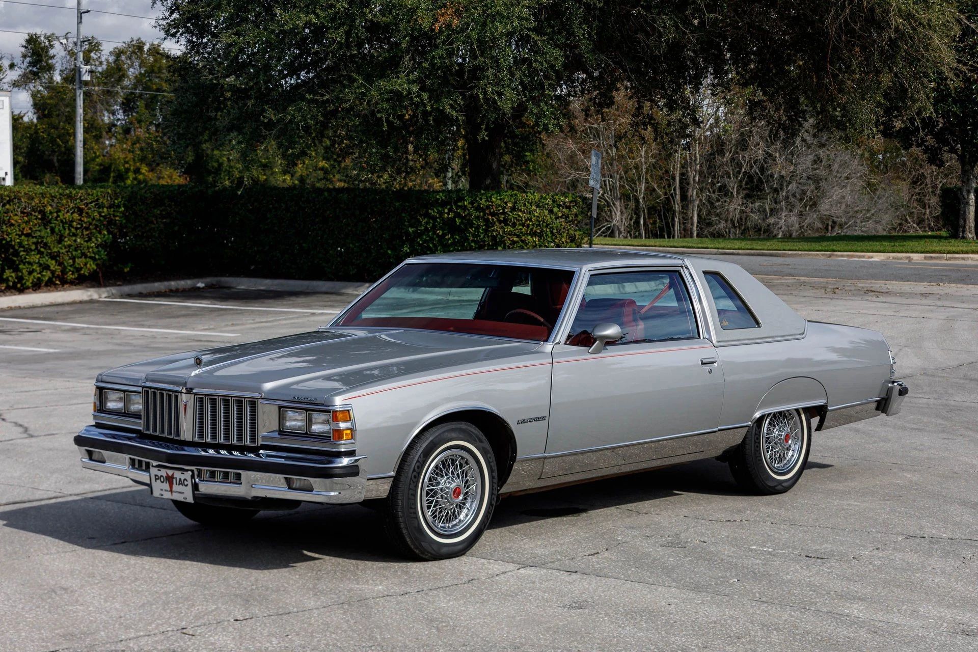 1979 Pontiac Bonneville Coupe: Rare And Plush Bucket Seat B-Body 24 High-angle left front 3q view of a 1979 Pontiac Bonneville two-door