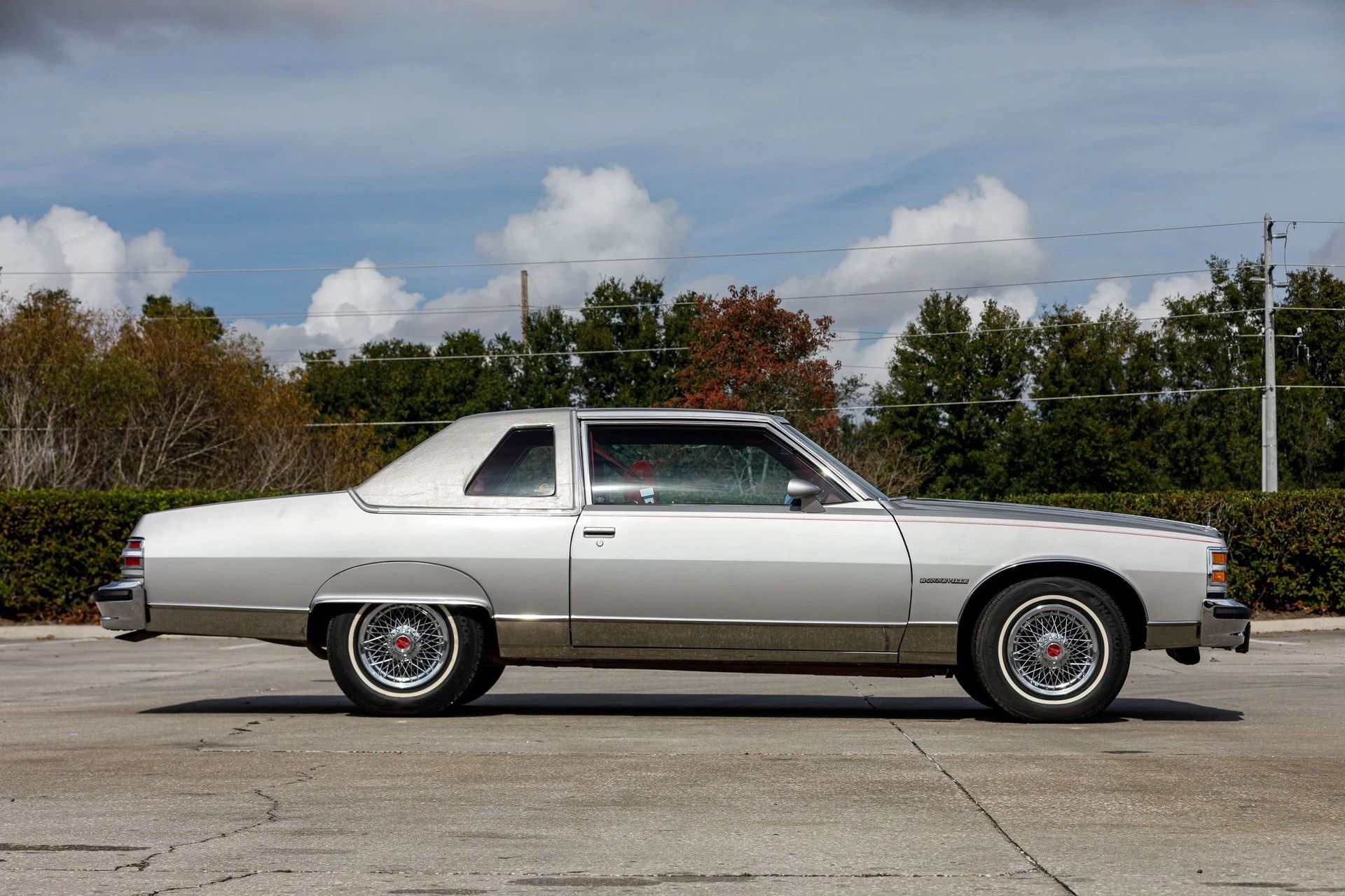 1979 Pontiac Bonneville Coupe: Rare And Plush Bucket Seat B-Body 6 Right side view of a 1979 Pontiac Bonneville two-door