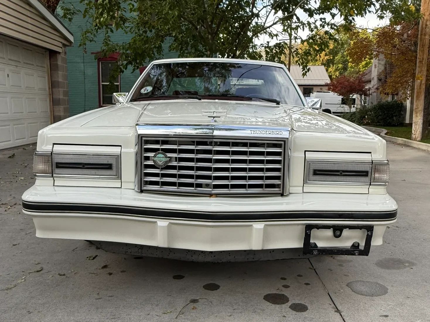 Front view of a 1982 Ford Thunderbird