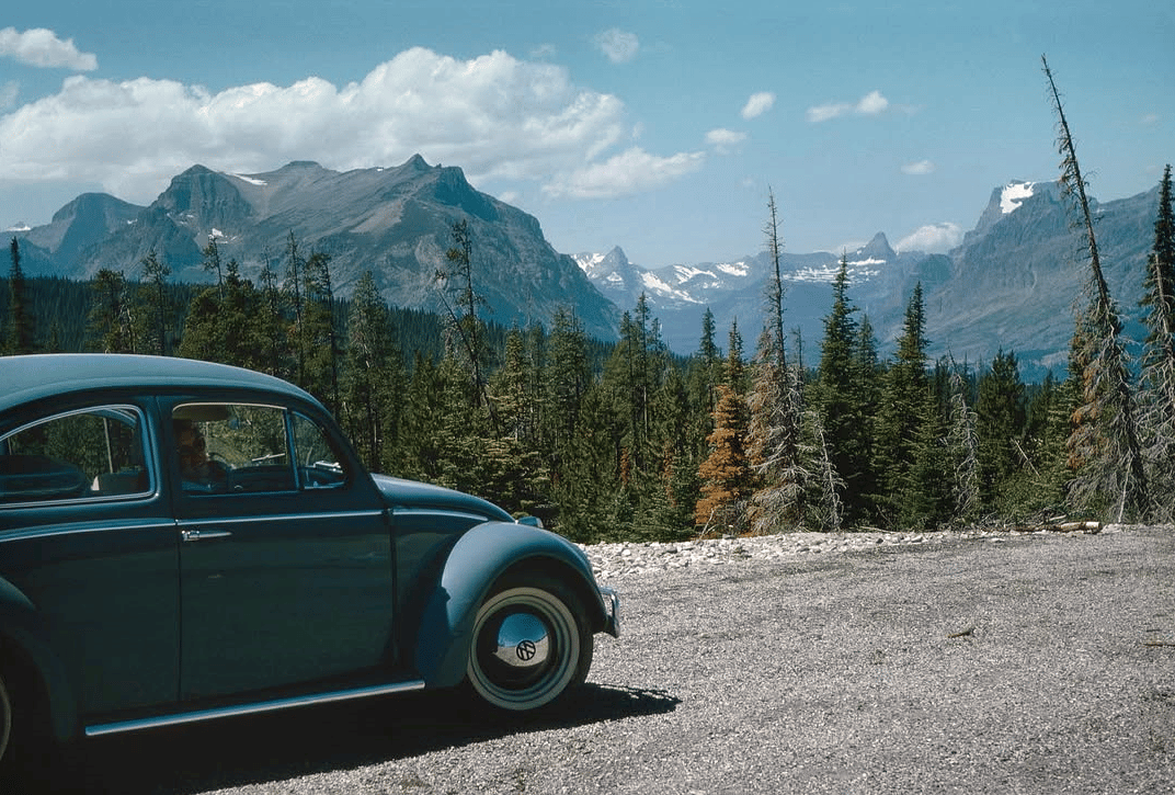 Roadside Moments: Sights and Cars In Vintage Photos -- 1950s-1960s 11 Captura de pantalla 2026 04 20 17.23.06