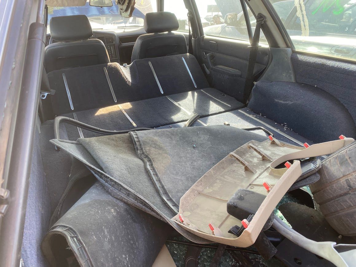 Junkyard Classic: The One-Million-Mile 1988 Peugeot 505 GLS Wagon - My Work Is Done 15 1988 Peugeot 505 GLS Wagon
