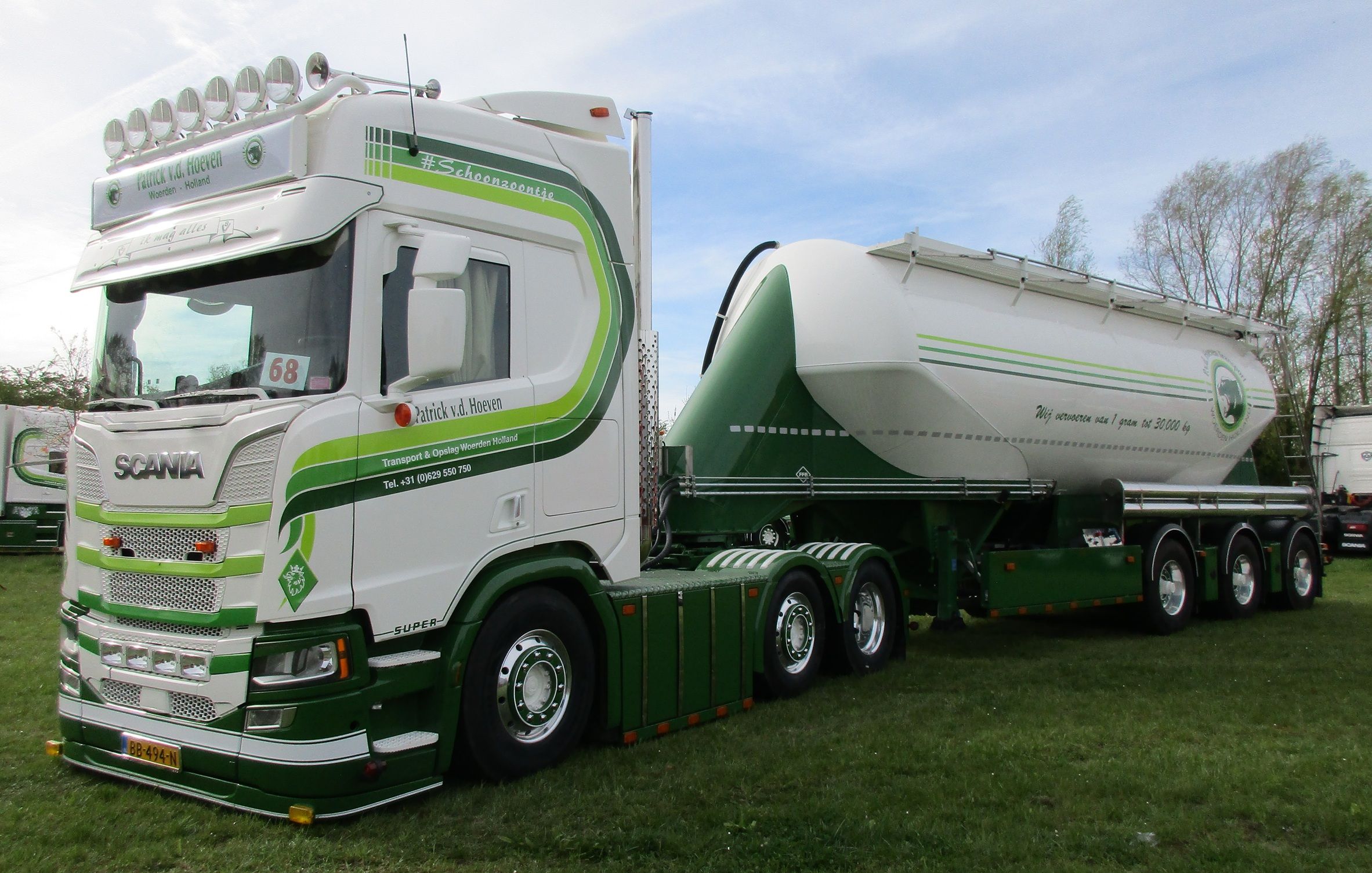 Patrick van den Hoeven - Scania R650 V8 6x2/4 tractor with a Feldbinder EUT 40.3 dry bulk trailer - 1