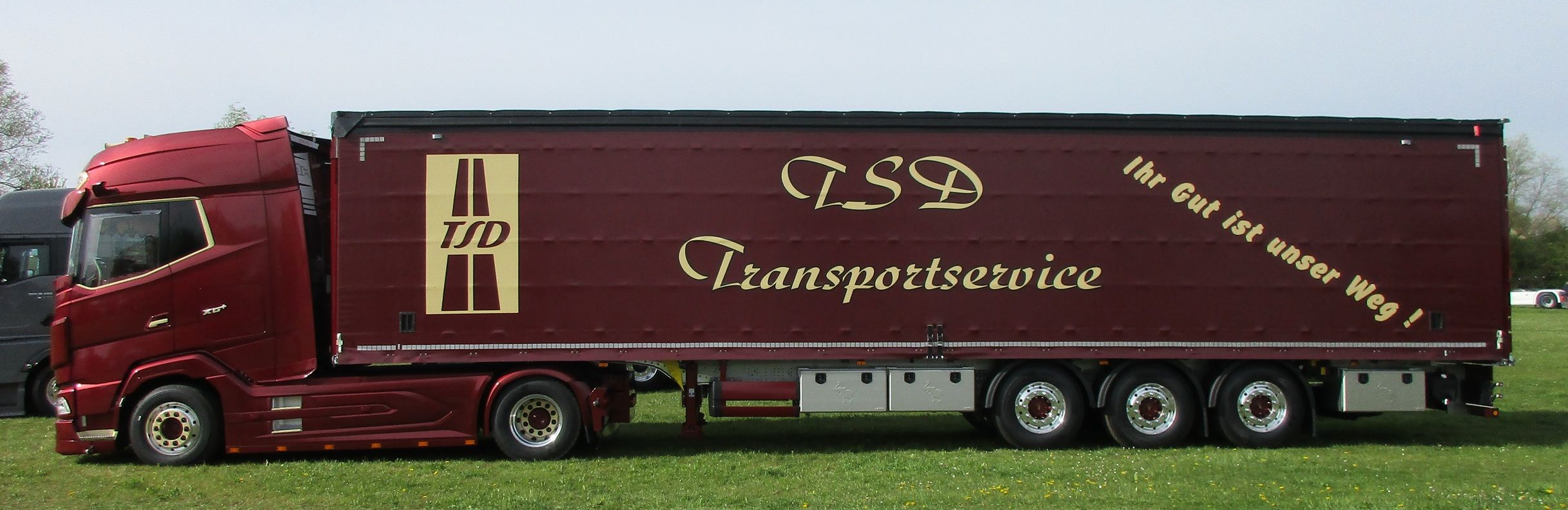 TSD Transportservice - DAF XG+ FT tractor with Schmitz Cargobull curtainsider - 2