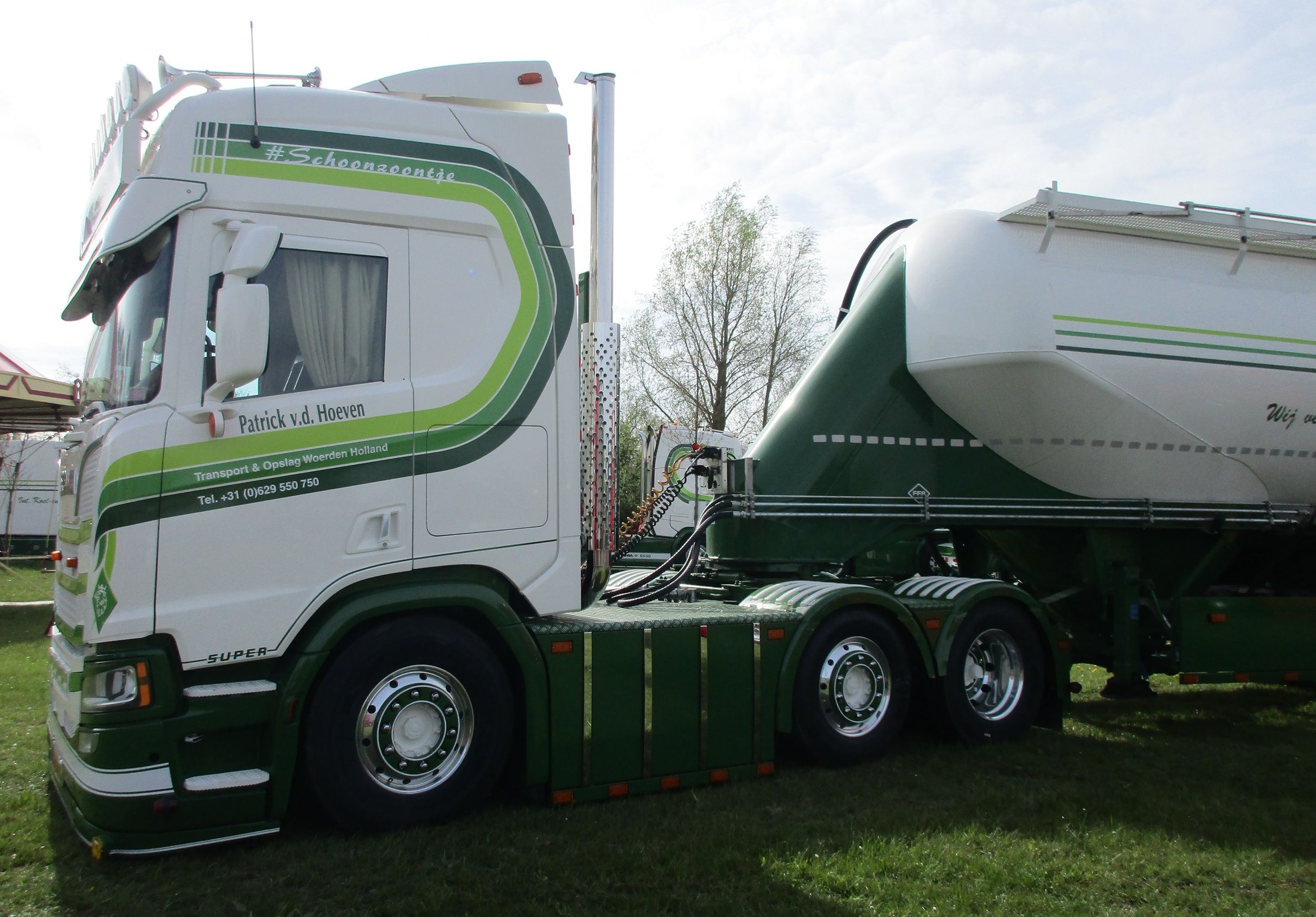 Patrick van den Hoeven - Scania R650 V8 6x2/4 tractor with a Feldbinder EUT 40.3 dry bulk trailer - 3