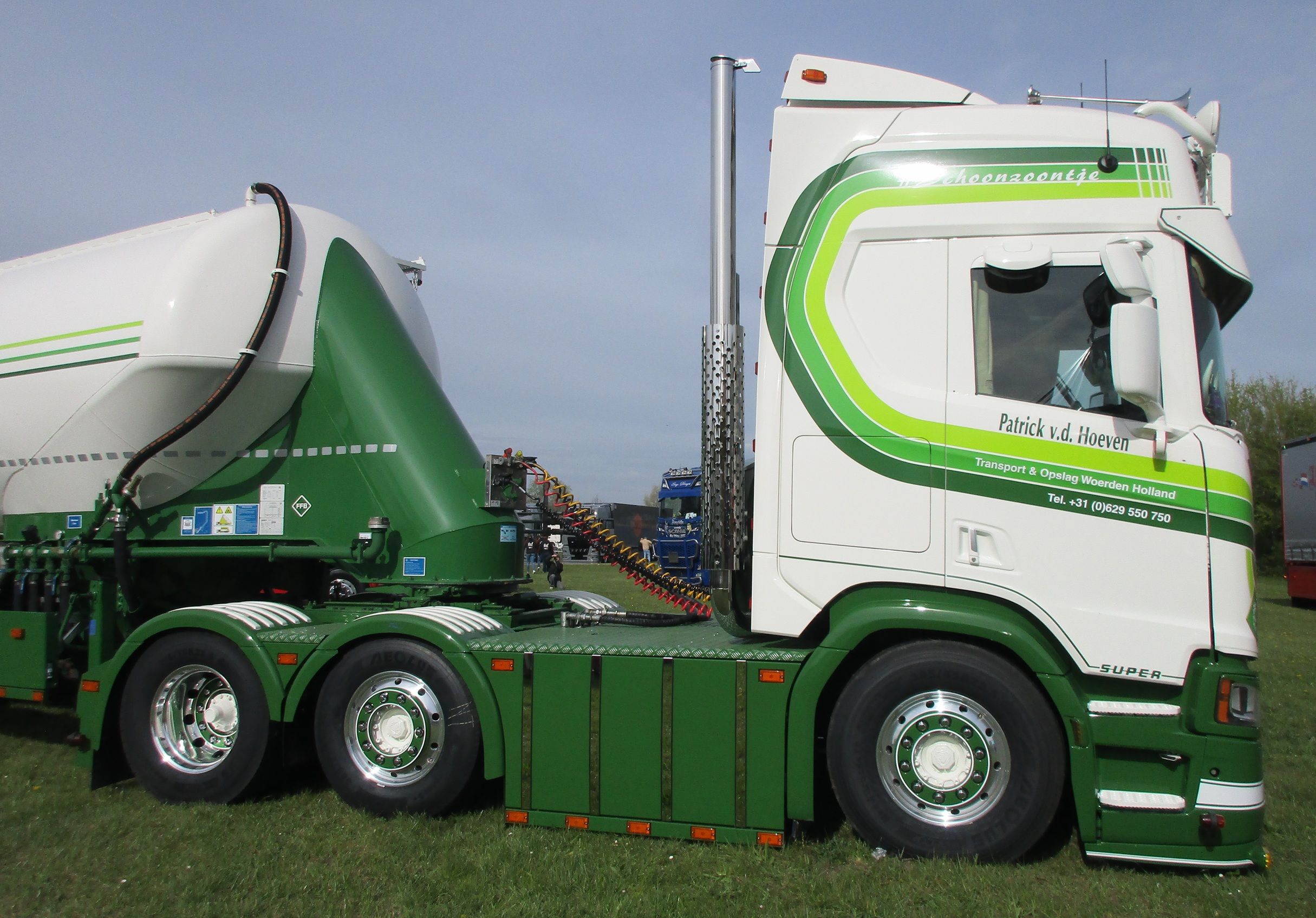 Patrick van den Hoeven - Scania R650 V8 6x2/4 tractor with a Feldbinder EUT 40.3 dry bulk trailer - 5
