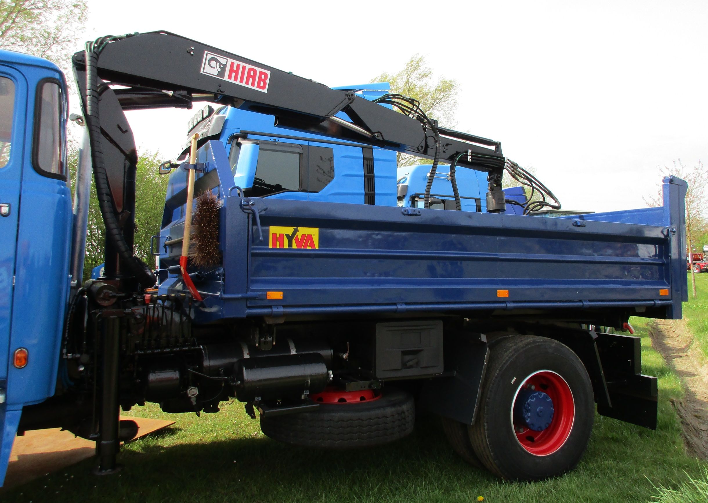 1982 MAN 15.192 HAK Dump Truck - An Authentic Full-Size 4x4 Single Cab Pickup 4 Baars Didam - 1982 MAN 15.192 HAK 4x4 dump truck - 4