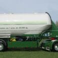 Always standing out, a tractor and semi-trailer in one and the same company livery, thus forming a harmonious couple. Certainly in the superbly, two-tone outfit of the Patrick van den [&hellip;]