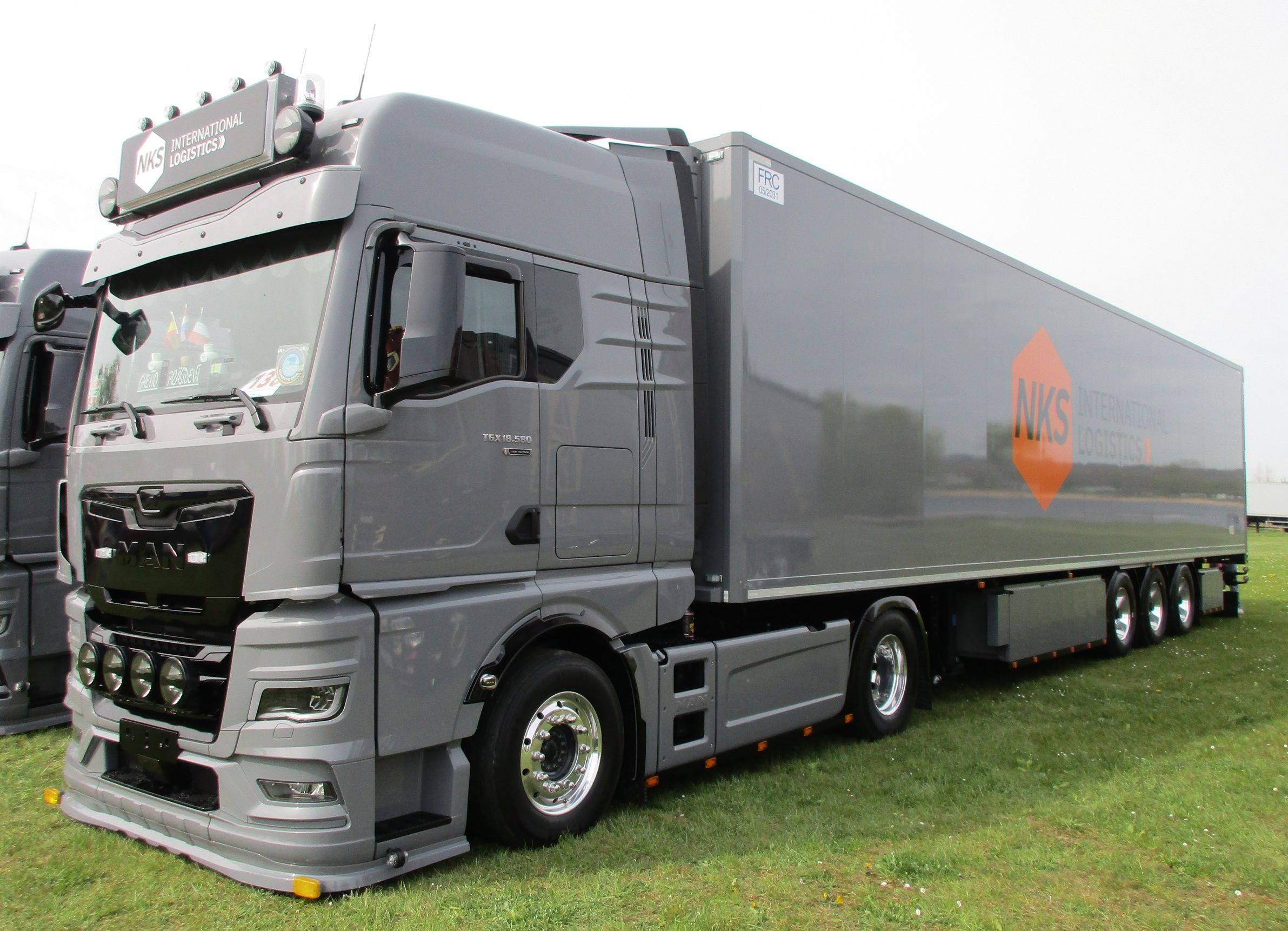 NKS International Logistics - MAN TGX 18.580 4x2 tractor with Kögel semi-trailer - 1