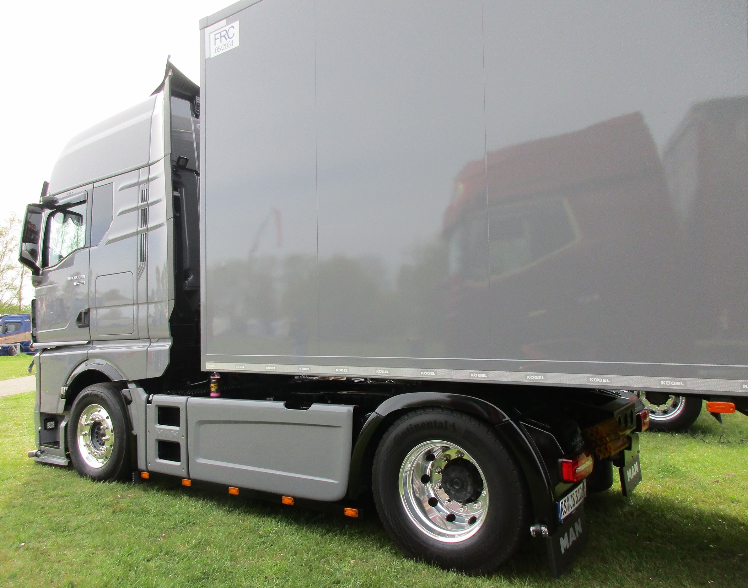 NKS International Logistics - MAN TGX 18.580 4x2 tractor with Kögel semi-trailer - 3