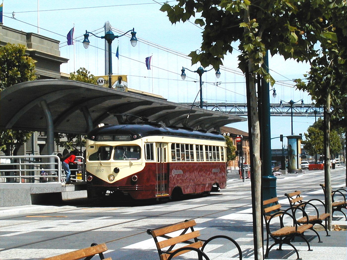 The Historic Streetcars That Still Roam San Francisco, Part 2 16 rsz 678365729 26513161385019123 881197073584422362 n